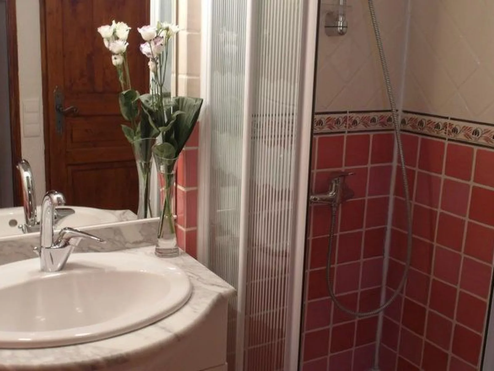 Domaine "Suite Margot" mit Infinity-Pool-Binnen