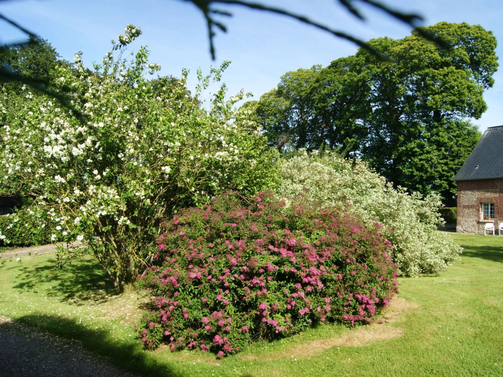Charmante normannische Ferienwohnung les chataigniers 3 Zimmer-Buiten