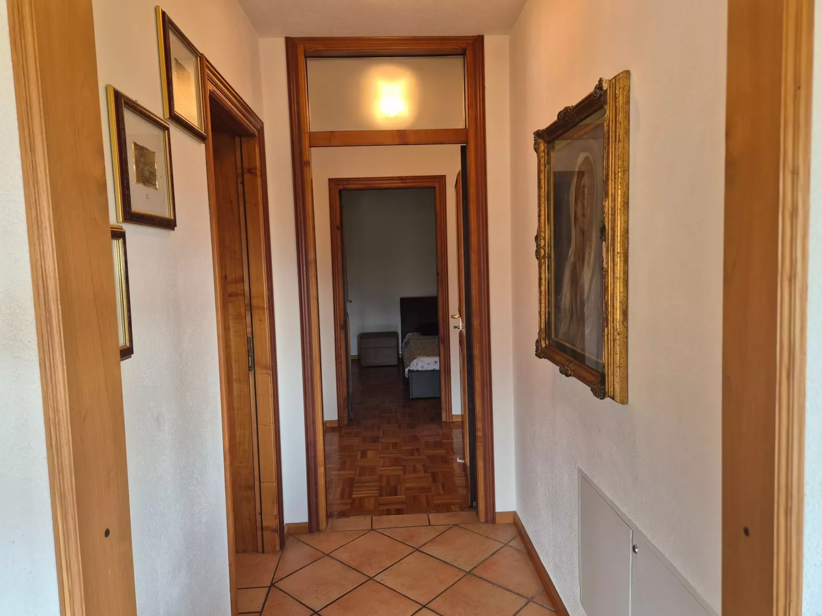 Executive mit 6 Schlafzimmern und 2 Bädern-Binnen