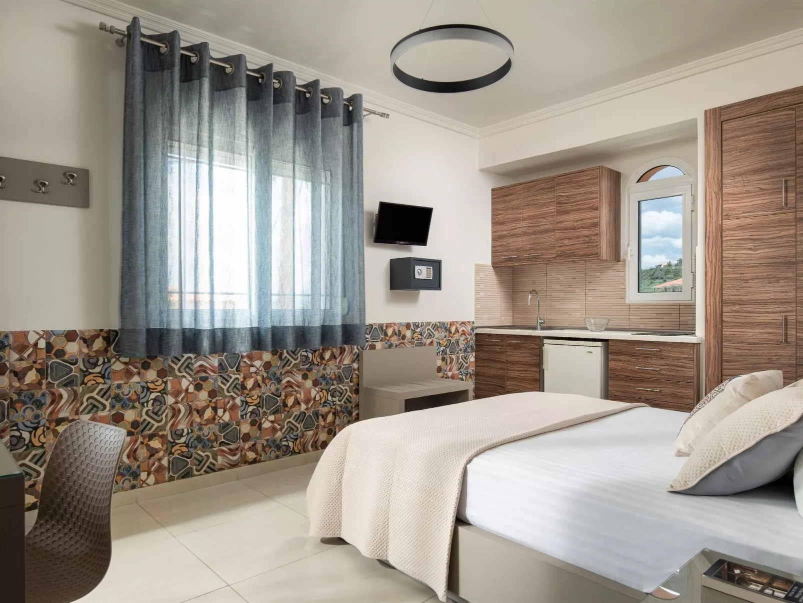 Modernes Studio mit Meerblick-Binnen