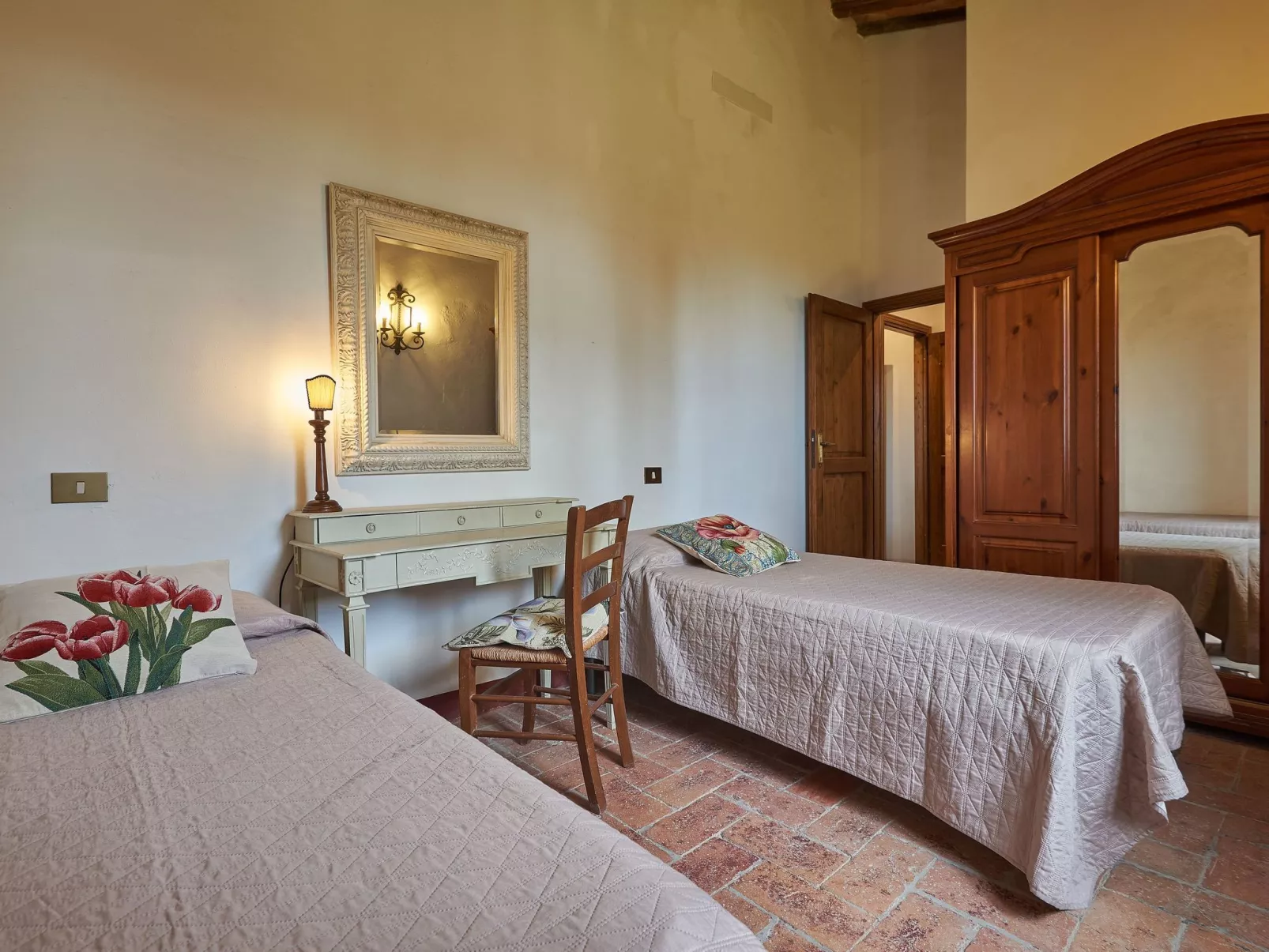 "Lavanda castellett-Binnen