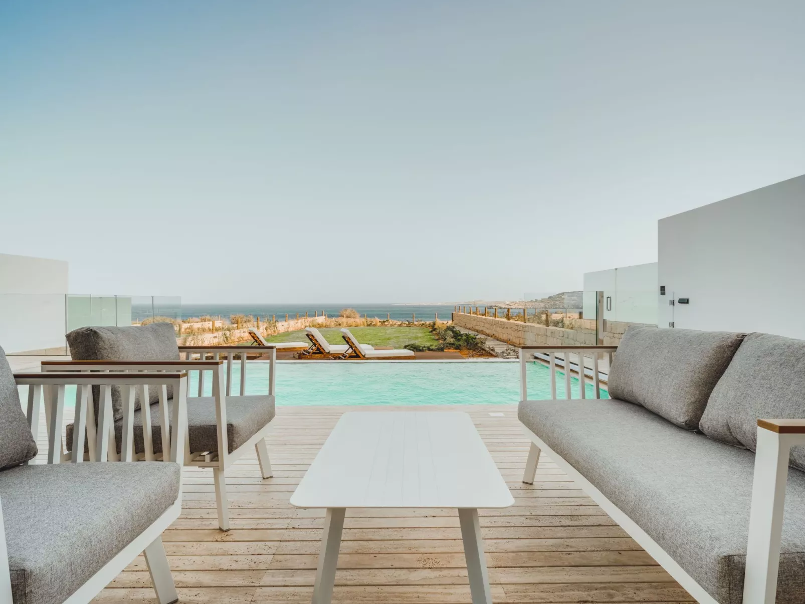 Periyiali Resort - Frontansicht Villa Ira - 5-Binnen