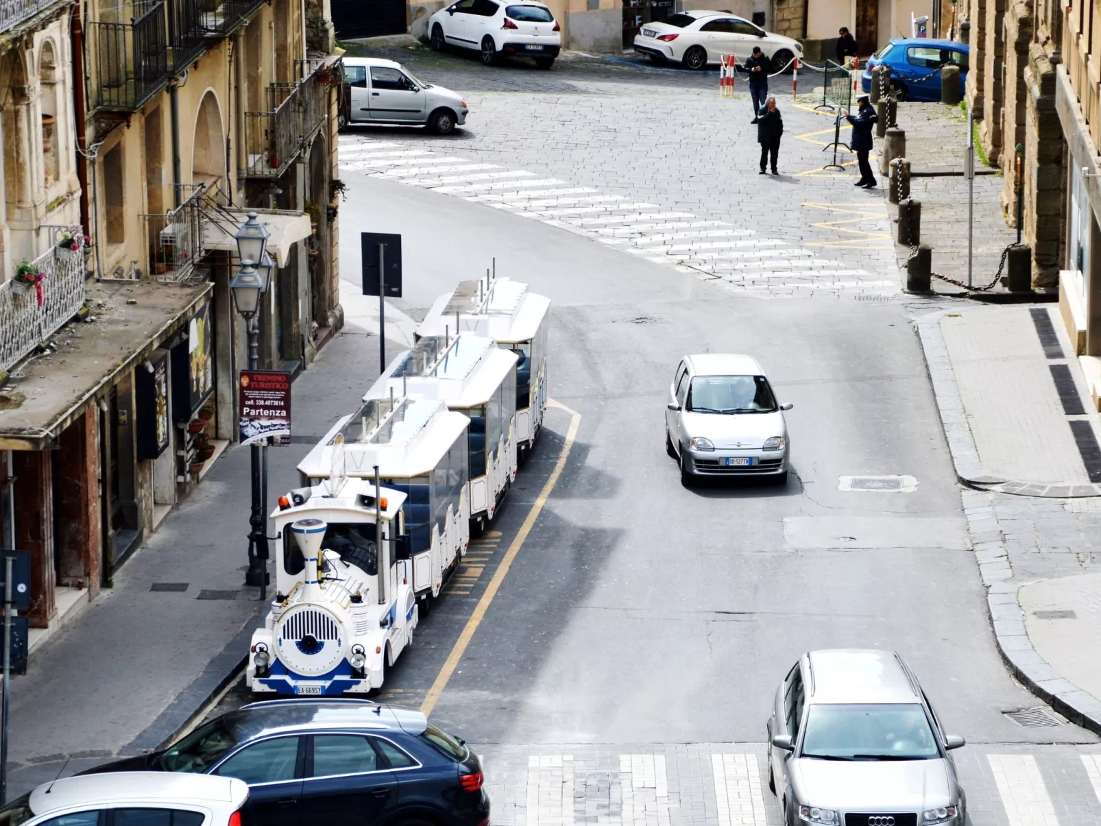 Für 10 Personen ca. 250 m&sup2; in Caltagirone, Sizilien (Provinz Catania)-Buiten