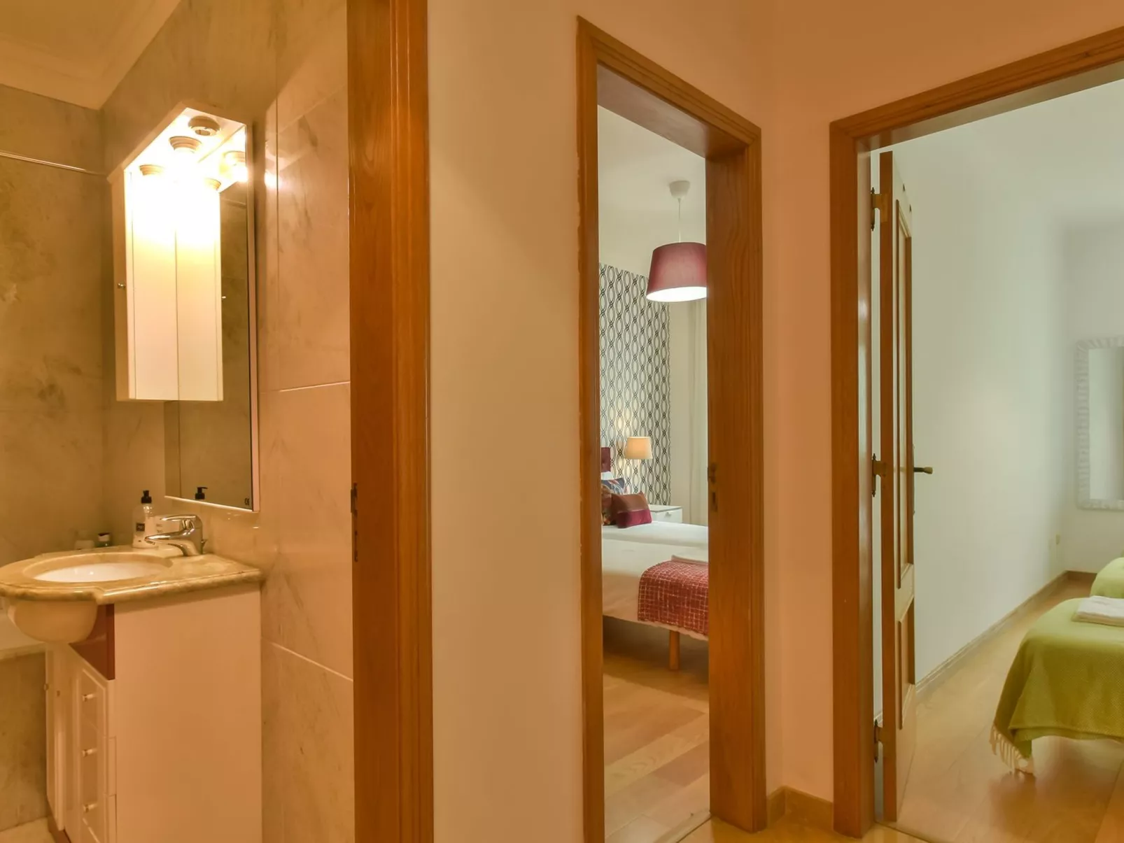 Zentrale Wohnung in Lissabon-Image-tags.info