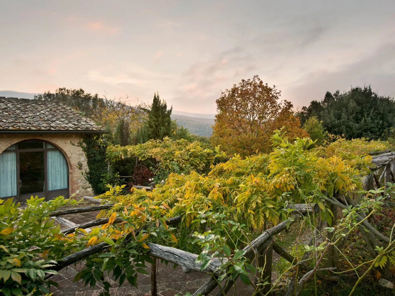 Mascie Capinera-Buiten