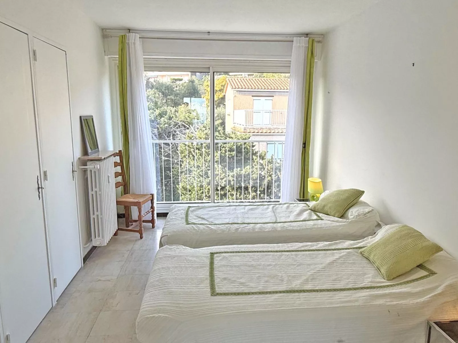 Appt T3 - 4 pers - Vue Mer - Climatisation-Binnen