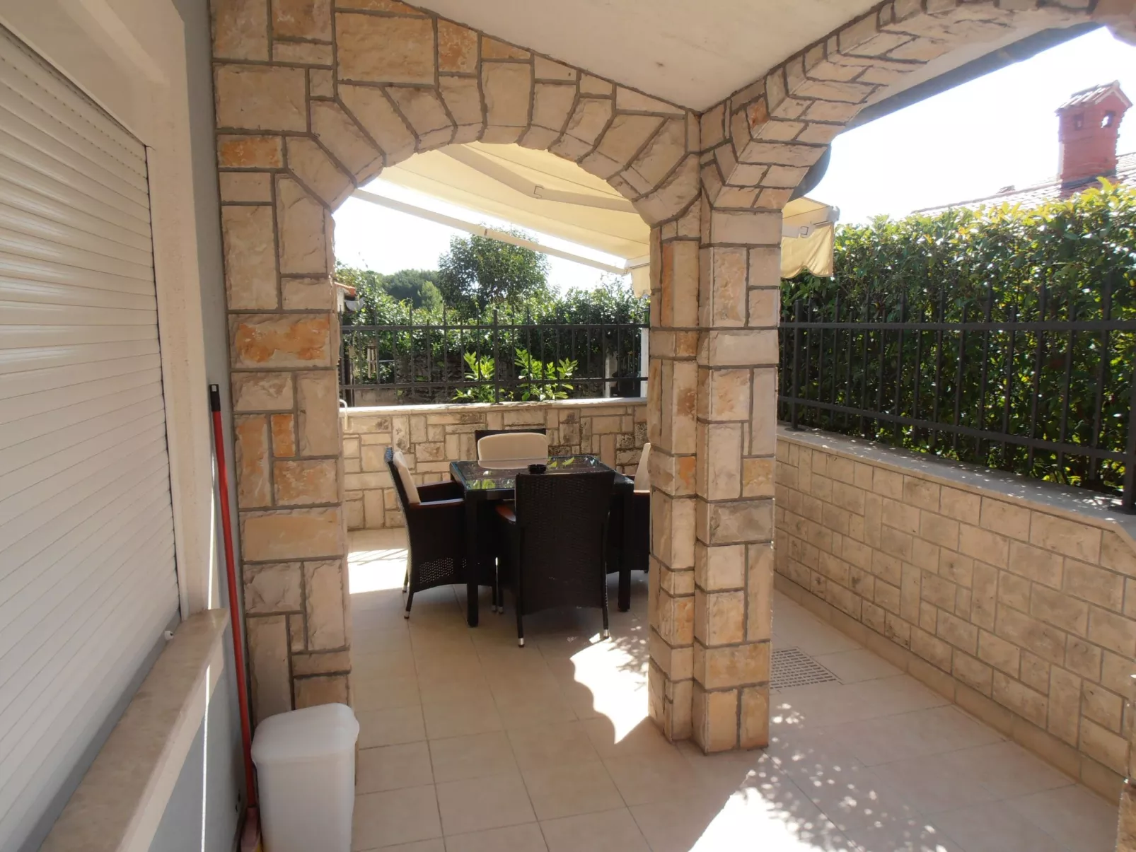 "Ines 1"-Image-tags.info