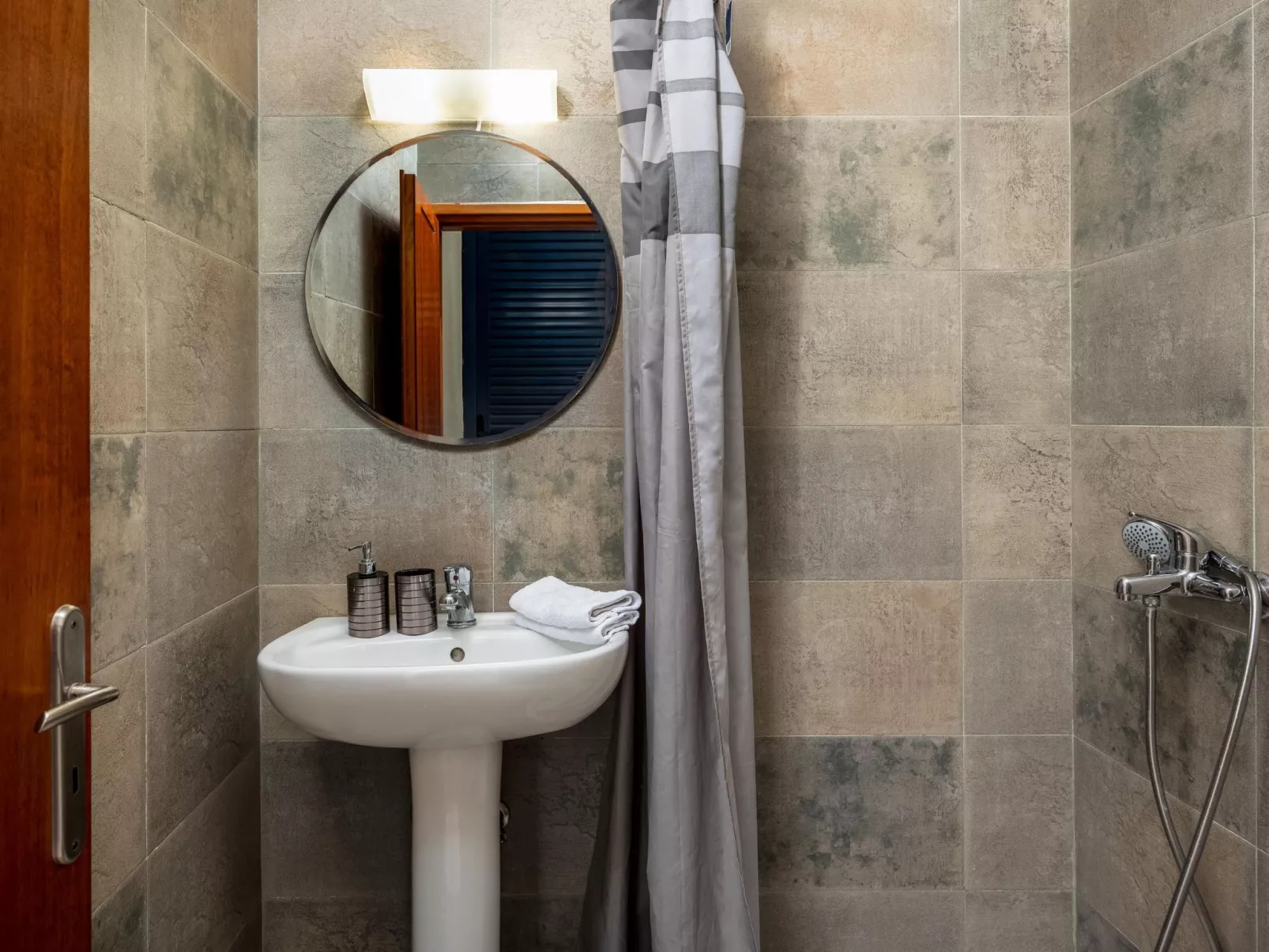 Villa Themis für 13 Erwachsene und 1 Kind-Binnen