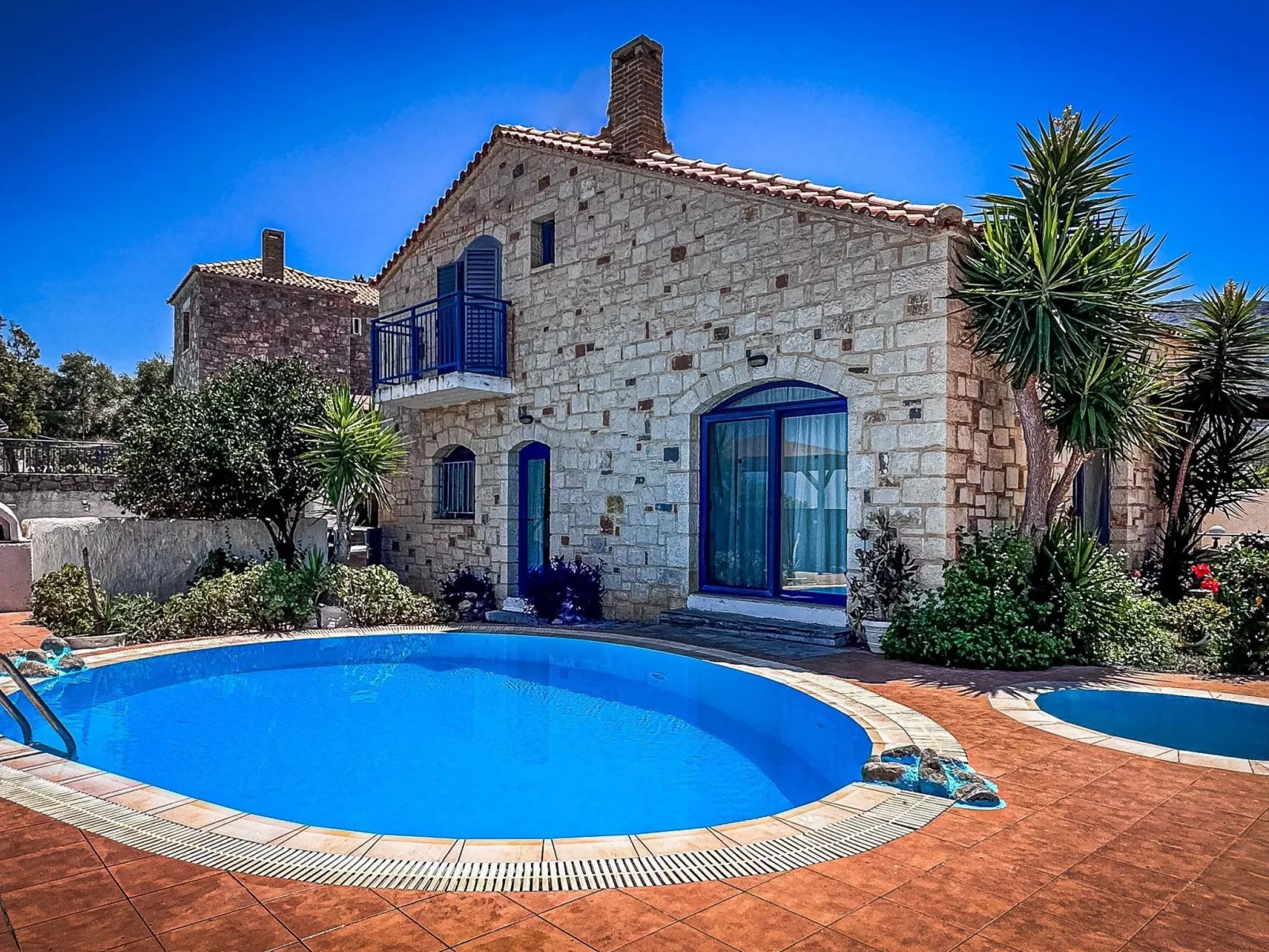 Niriides Villas_Aktea_ 3-Schlafzimmer privater Pool-Buiten