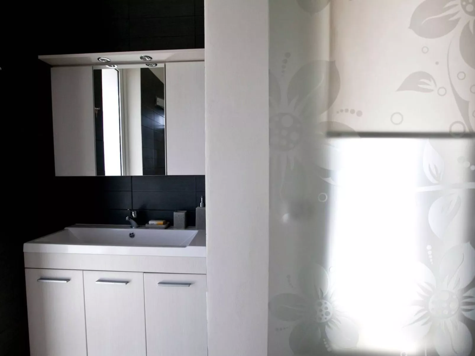 Mit Privatpool für 4 Personen  + 2 Kinder ca. 92 m&sup2; in Masari, Ägäis (Rhod-Image-tags.info