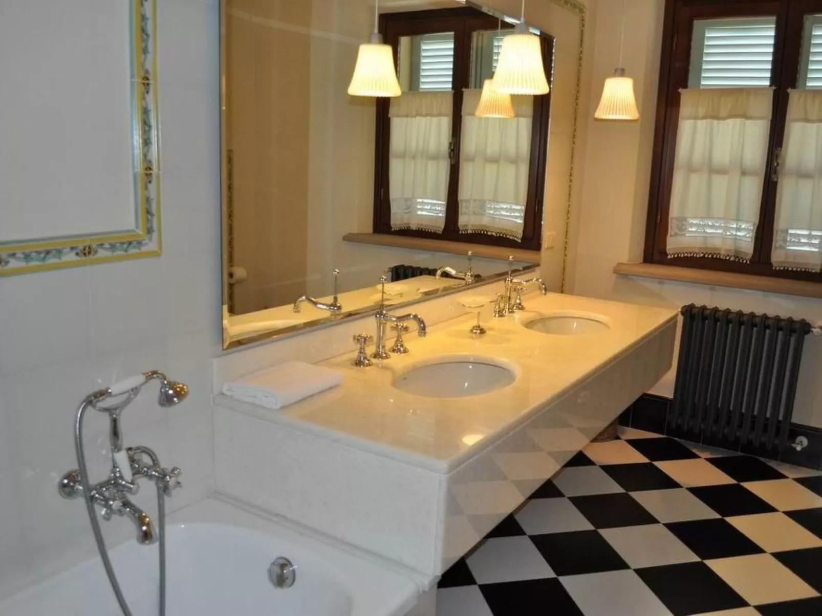 Flach "Madonnino quercia-Image-tags.info