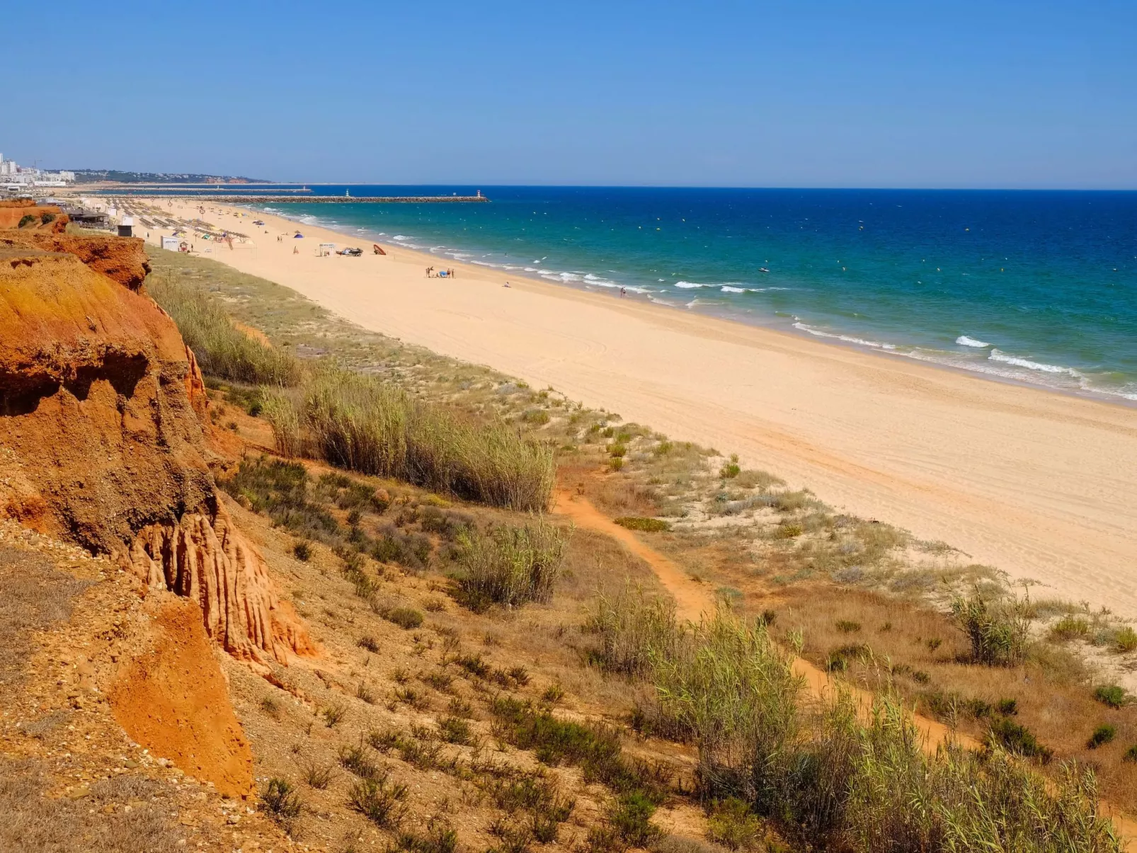 Wohnung mit Terrasse und 2 Schwimmbecken-Image-tags.info