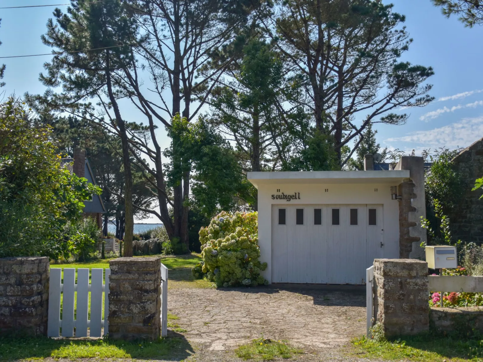 Villa mit großem Grundstück direkt am Mer-Buiten