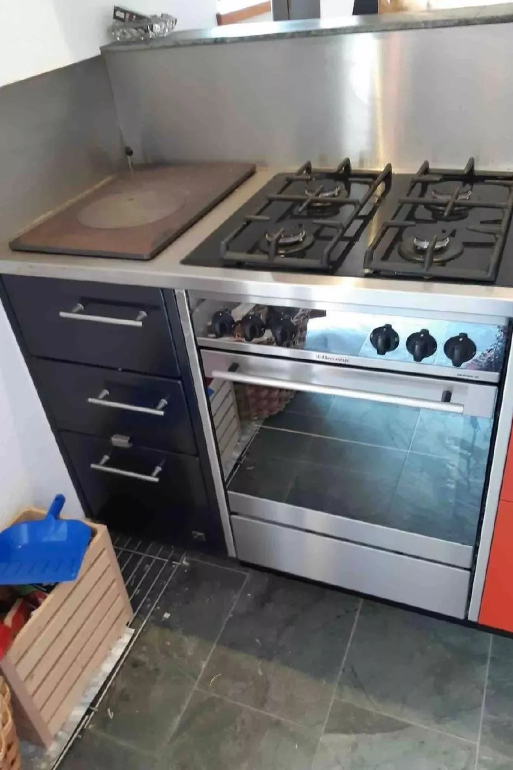 Monte Campell Dasura-Binnen