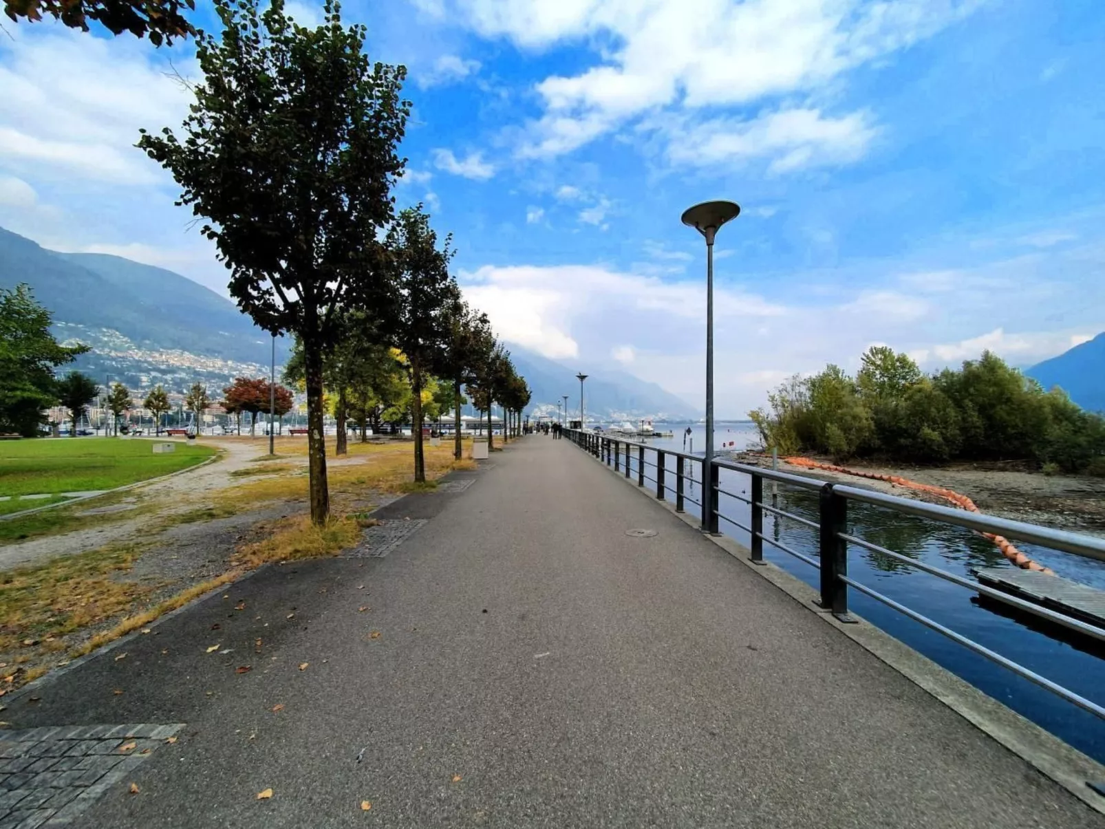 Lake View Penthouse 701-Buiten