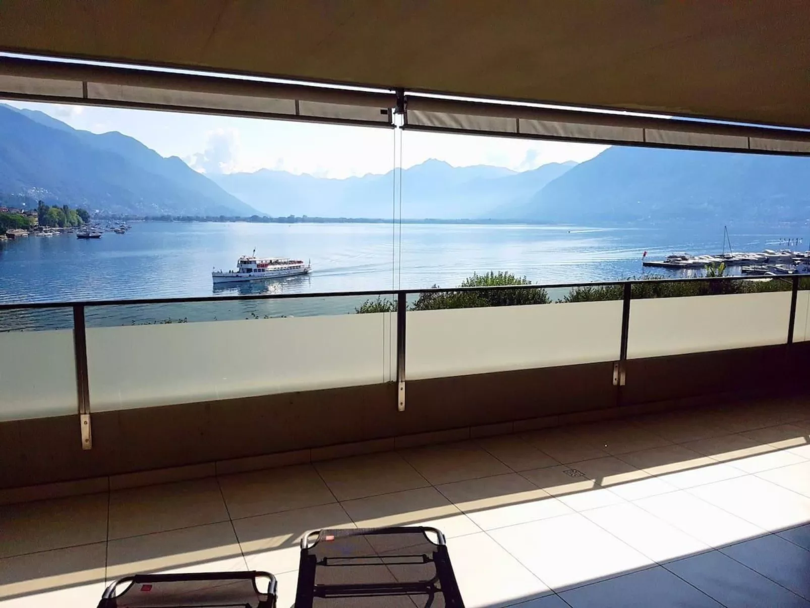 Modern Lake Suite Apt. 605-Image-tags.info