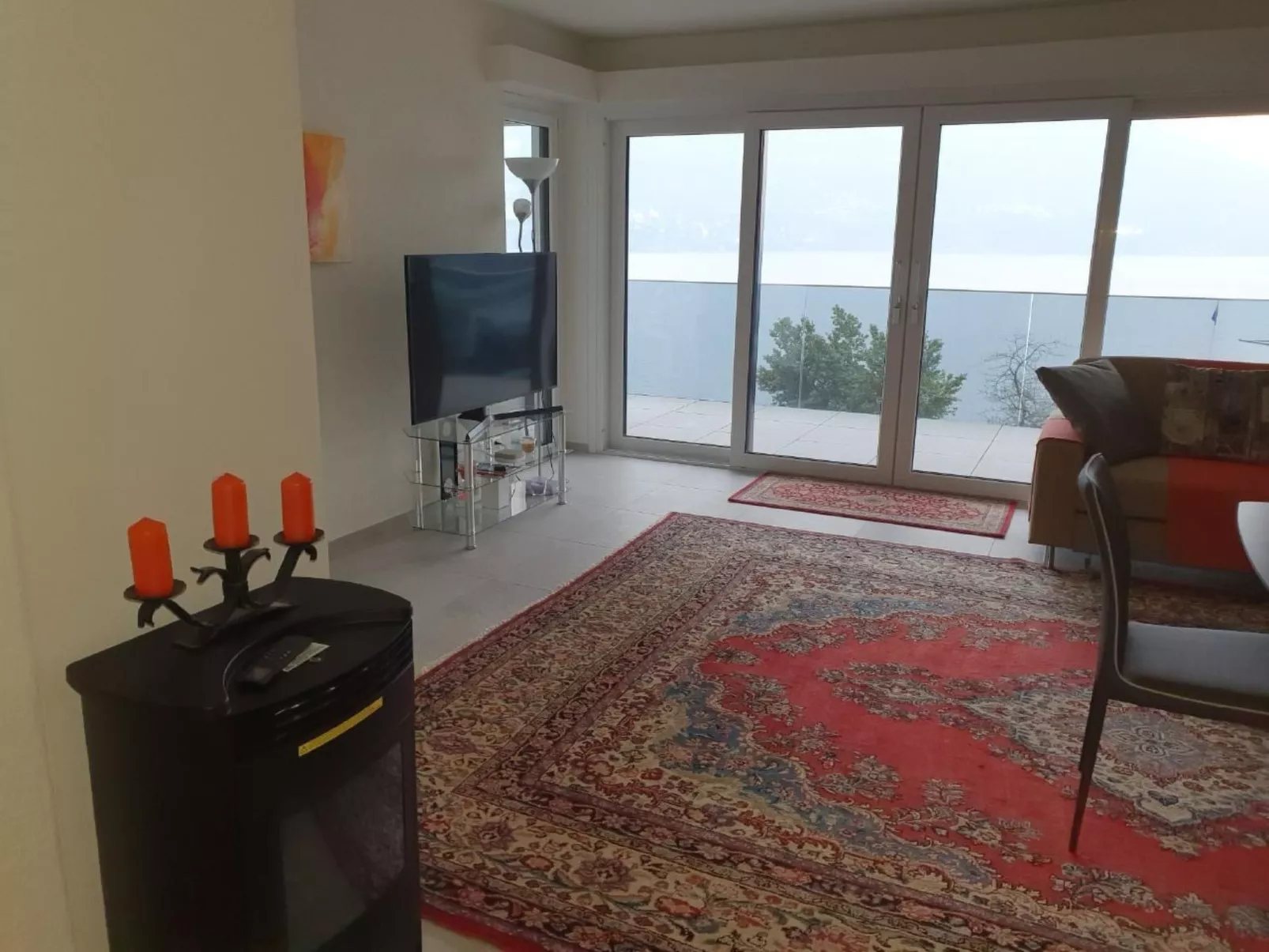 Appartement mit Balkon-Binnen