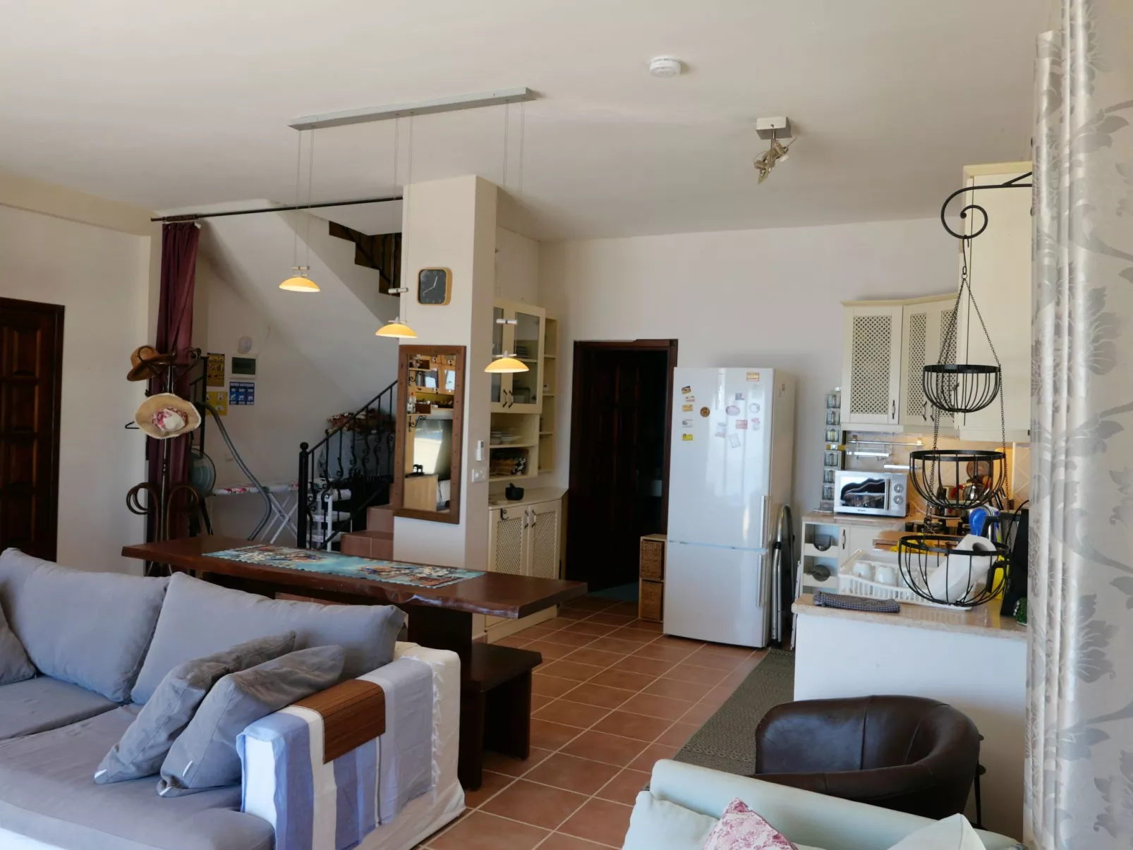 Rustikales Natursteinhaus an der Bucht von Kalkan-Binnen