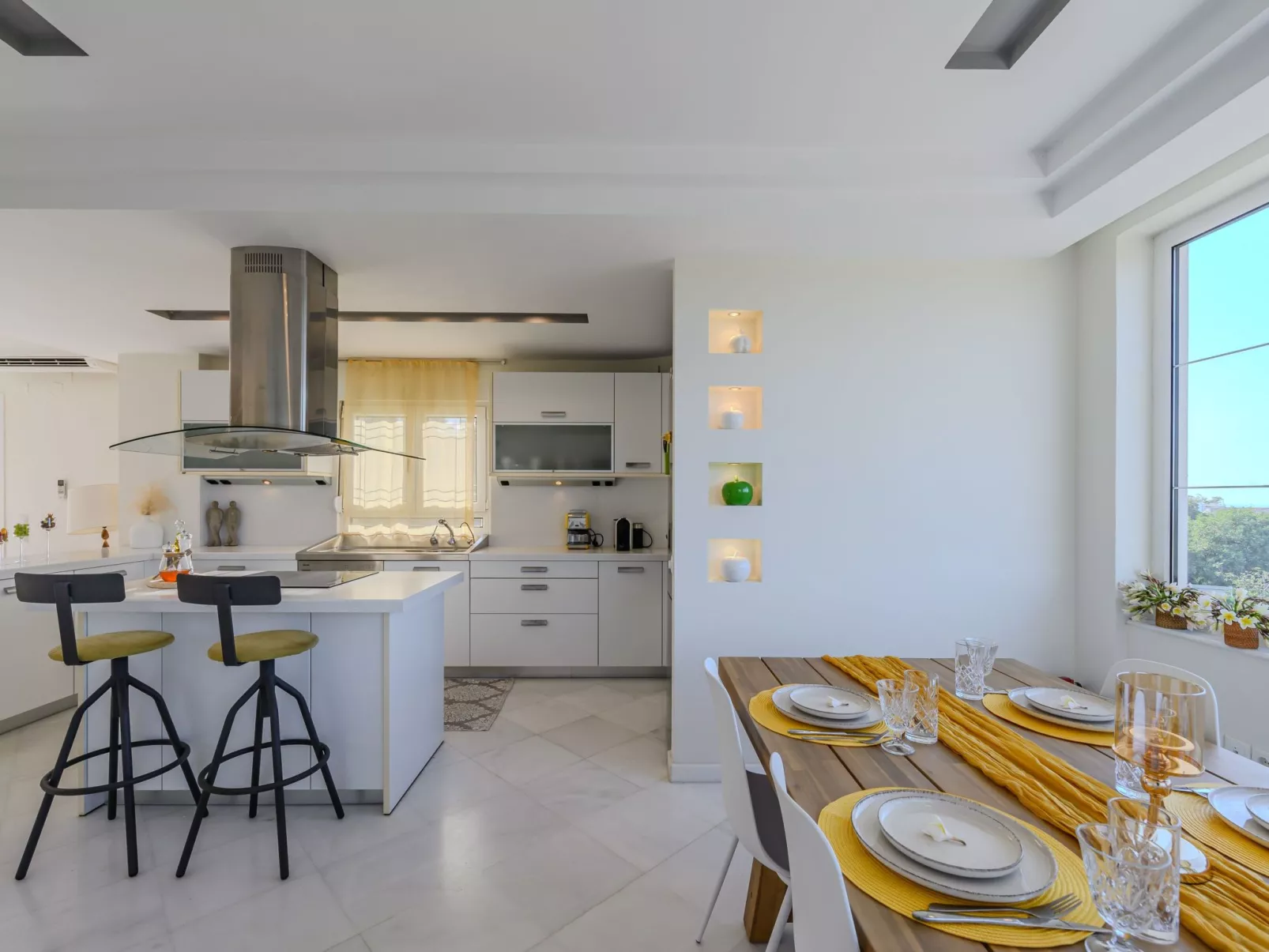 Villa mit Infinity-Pool und BBQ, Nähe zum Strand-Binnen