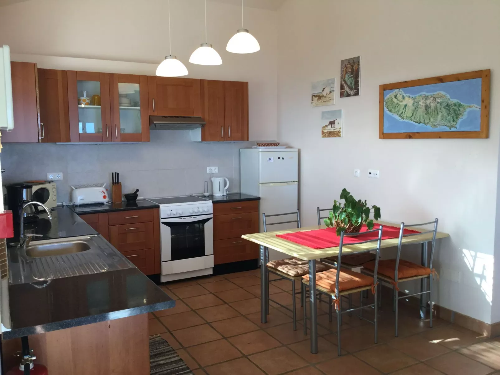 Für 4 Personen ca. 90 m&sup2; in Estreito da Calheta, Madeira (Südküste von Mad-Image-tags.info