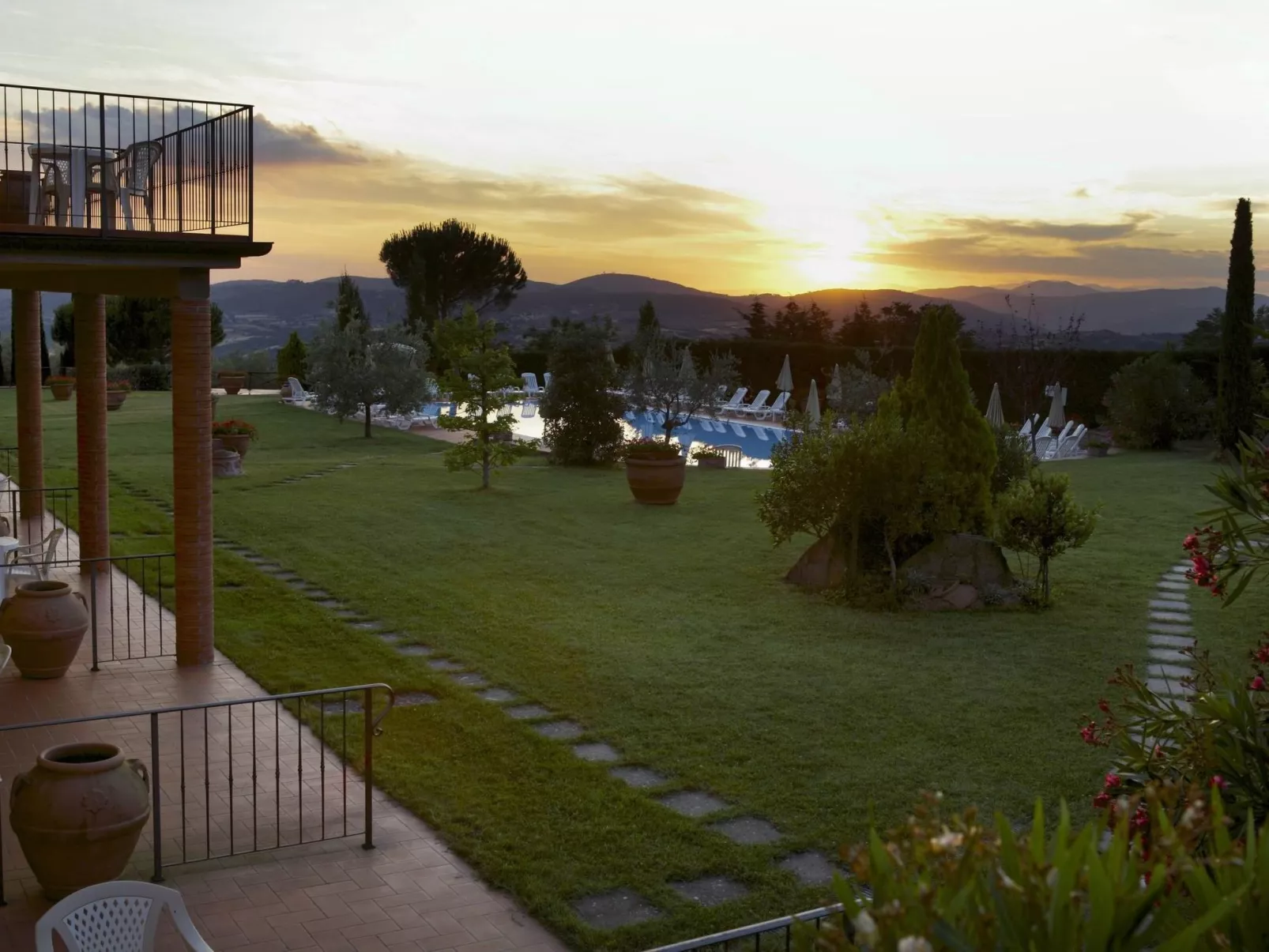 Unterkunft in der Residenz, Schwimmbad, Tennis, Restaurant-Image-tags.info