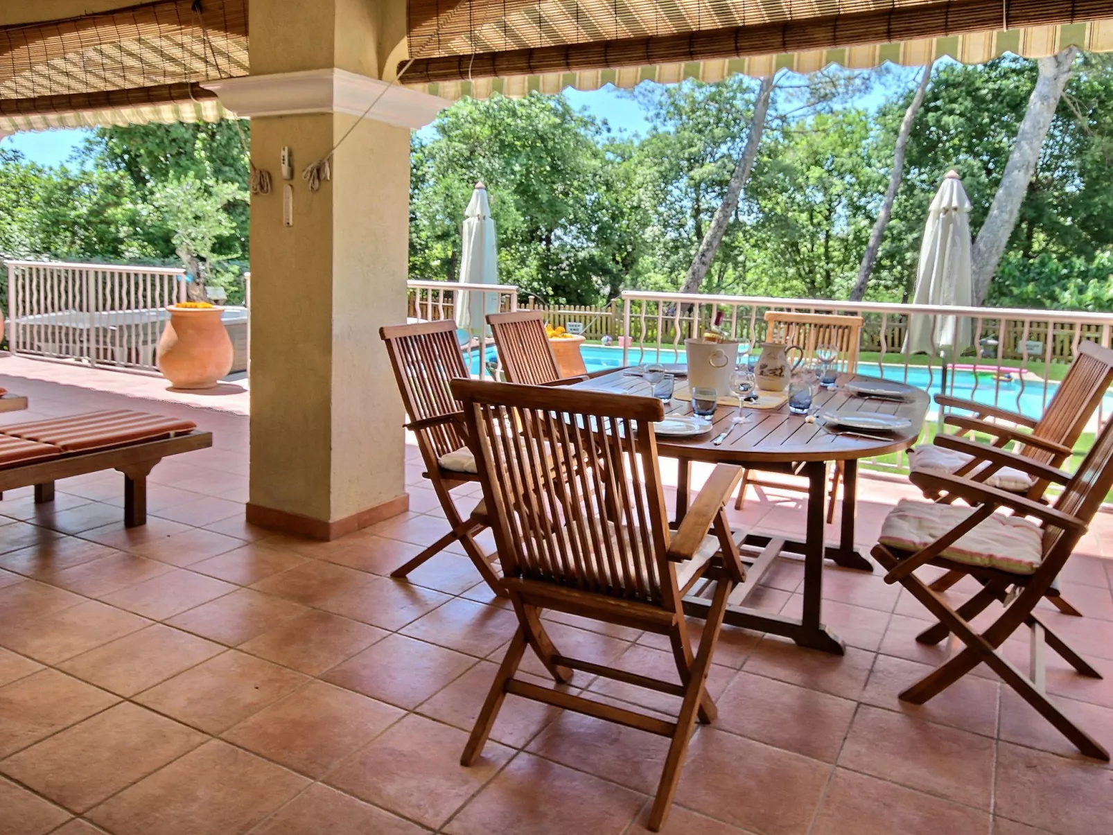 Villa Bois Dore in Valbonne-Buiten