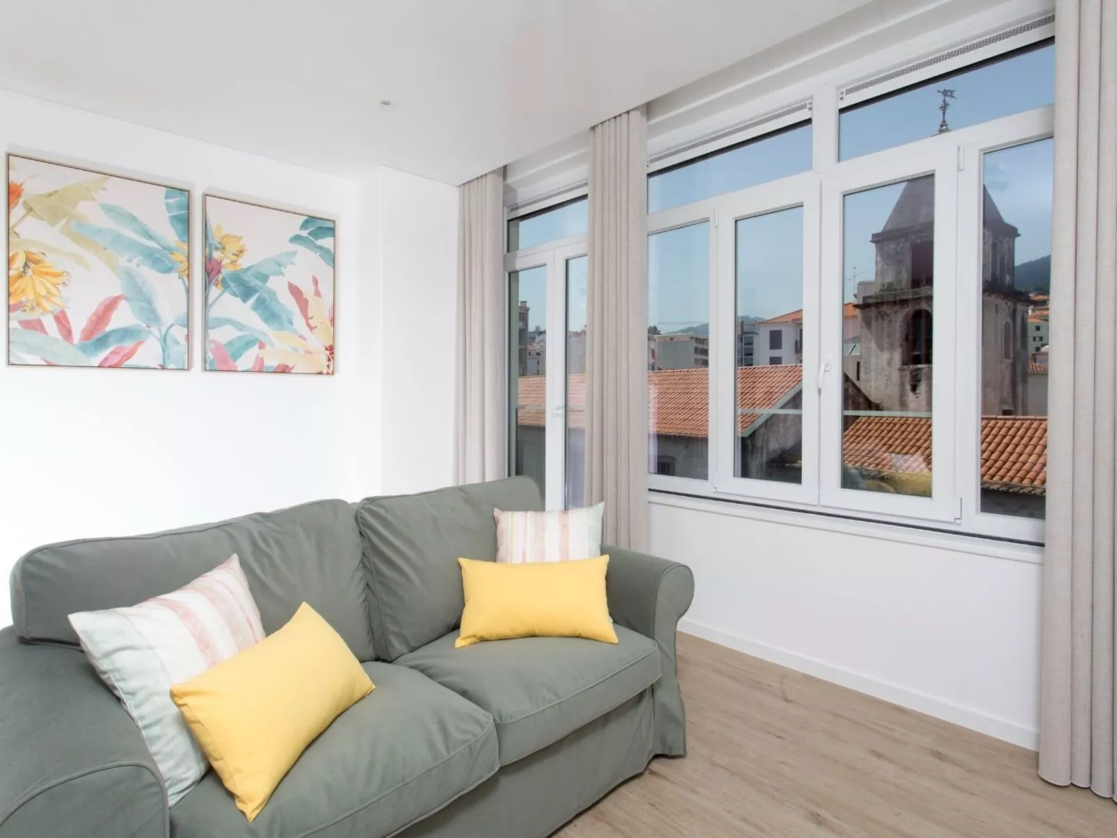 "BJ Apartment Funchal III"-Image-tags.info