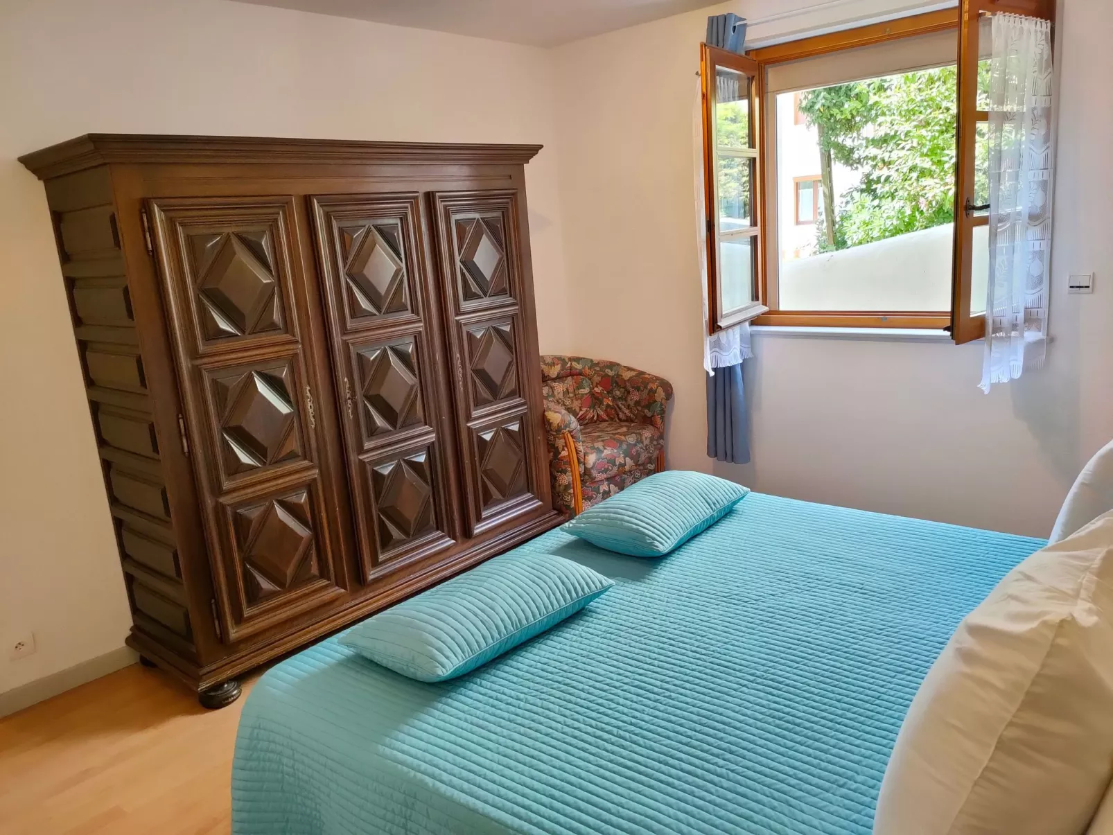 Gite Lys Montagnes du Jura mit Spa Sauna Fluss-Binnen