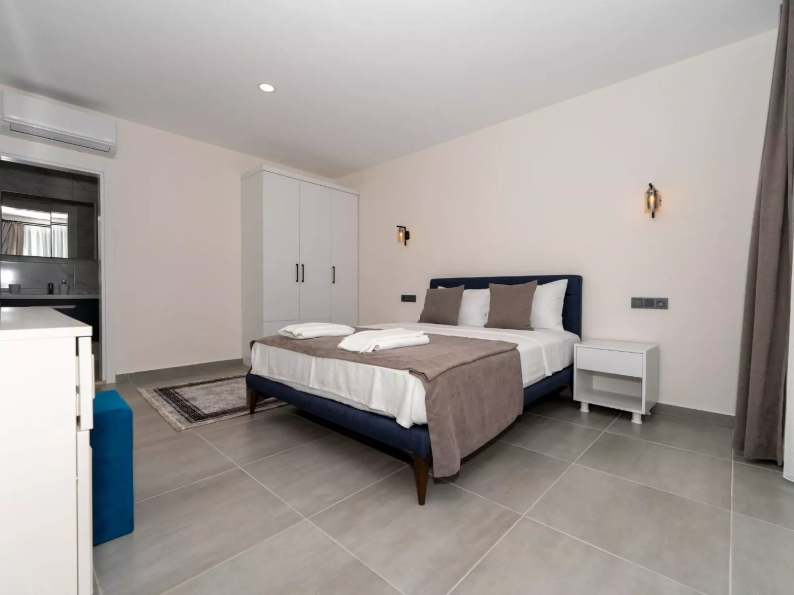 Yasemin-Image-tags.info