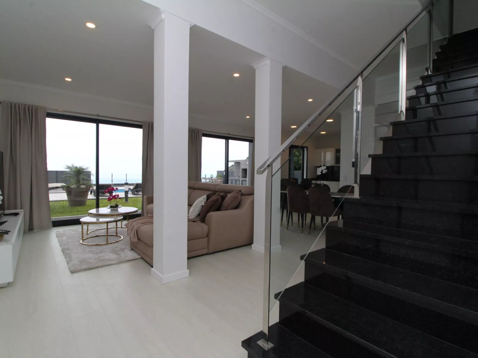 Ferienvilla mit eigenem Pool-Image-tags.info