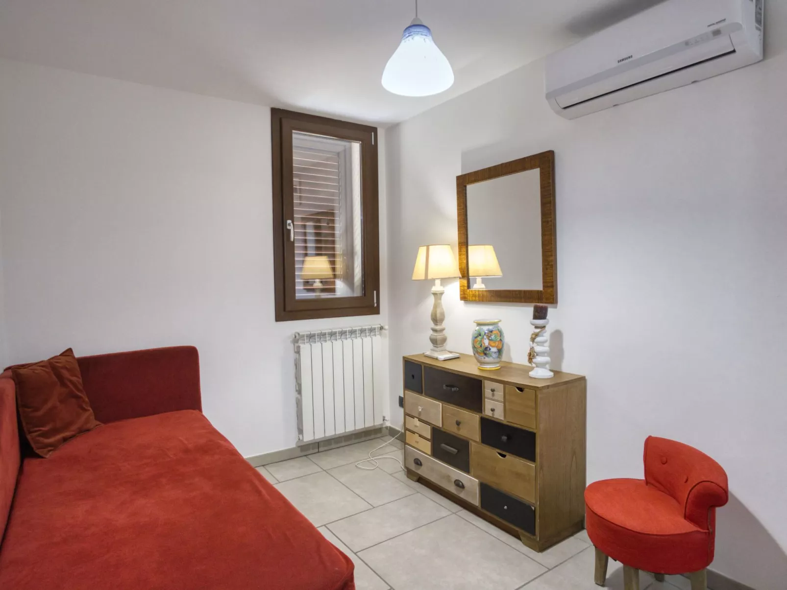 Villa of Wings-Binnen