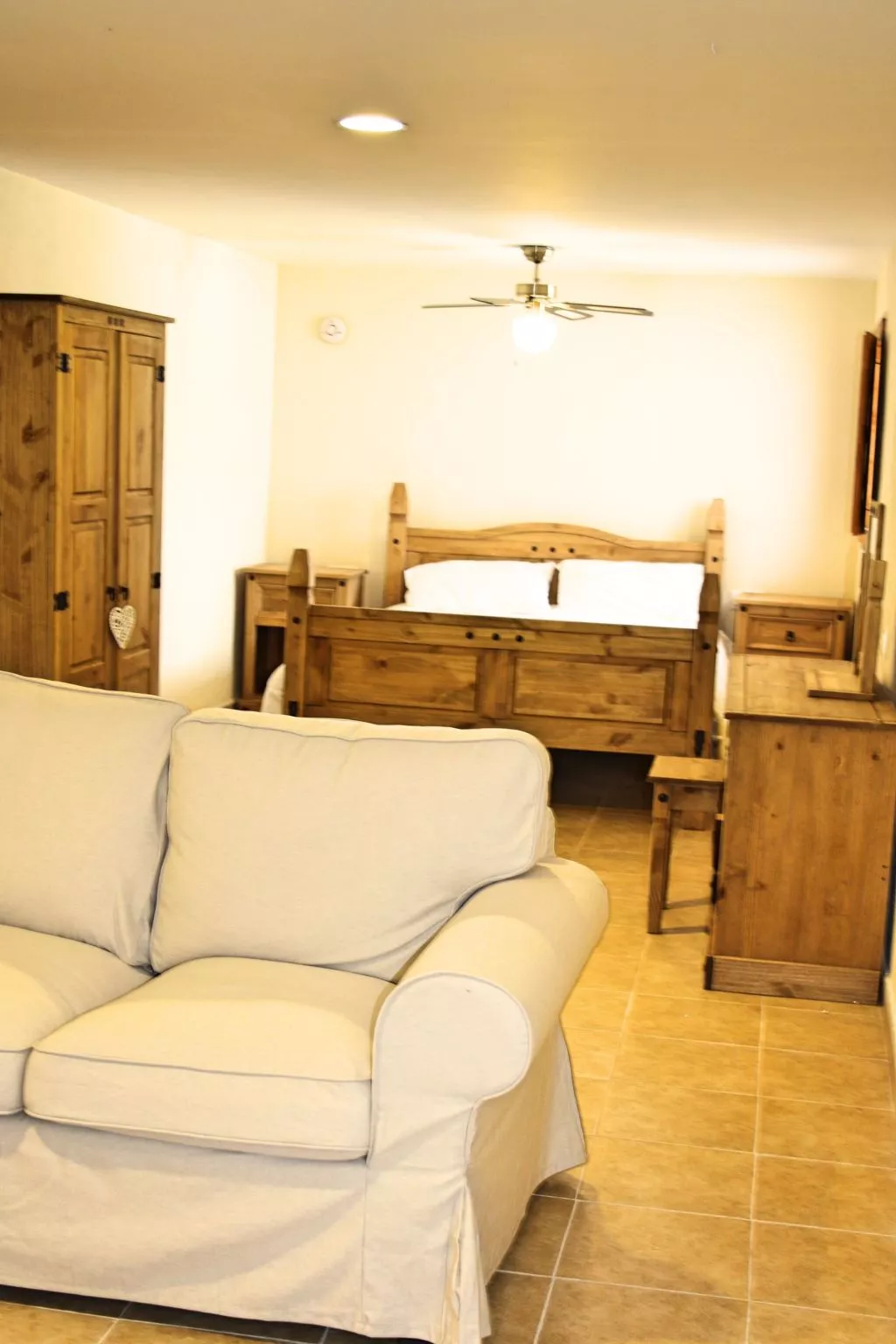 Schönes Haus in Villena mit fabelhaftem Pool-Binnen