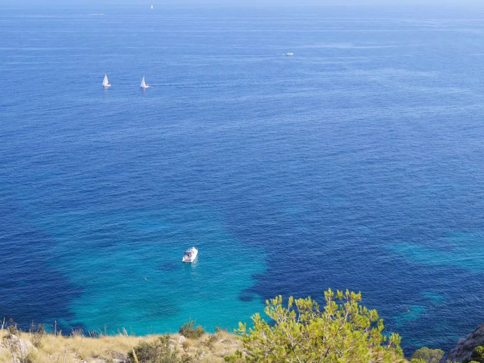 Fabiola mit toller Aussicht-Image-tags.info