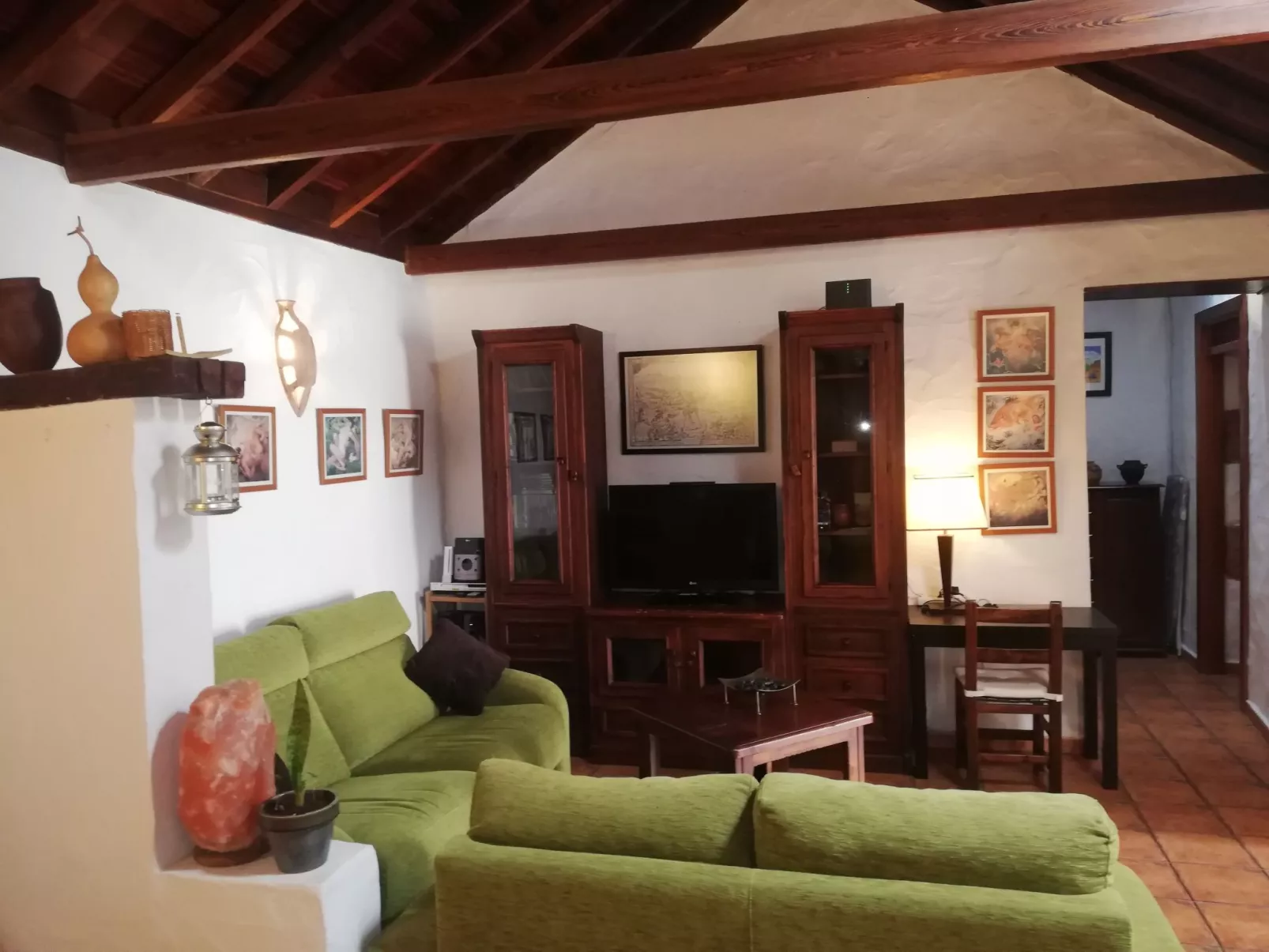 Die Schule von La Sorrueda-Binnen