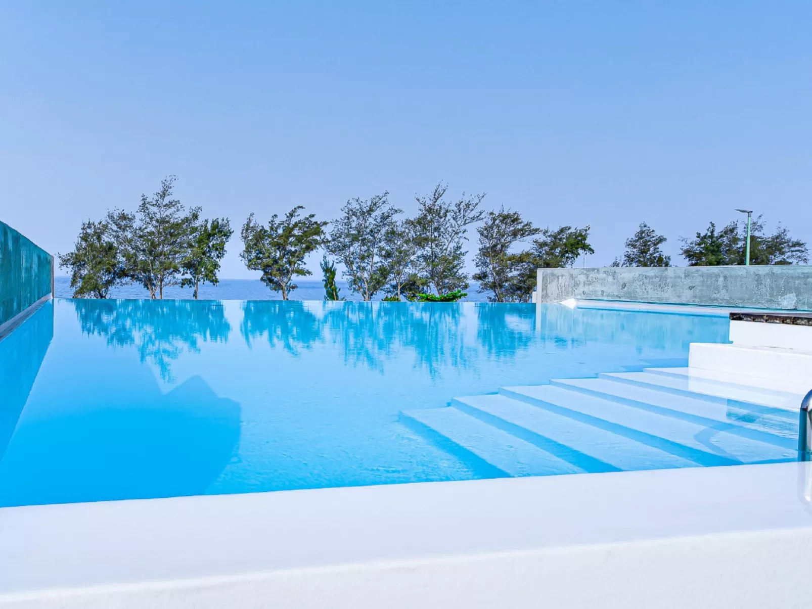 Villa mit Wasserblick-Buiten