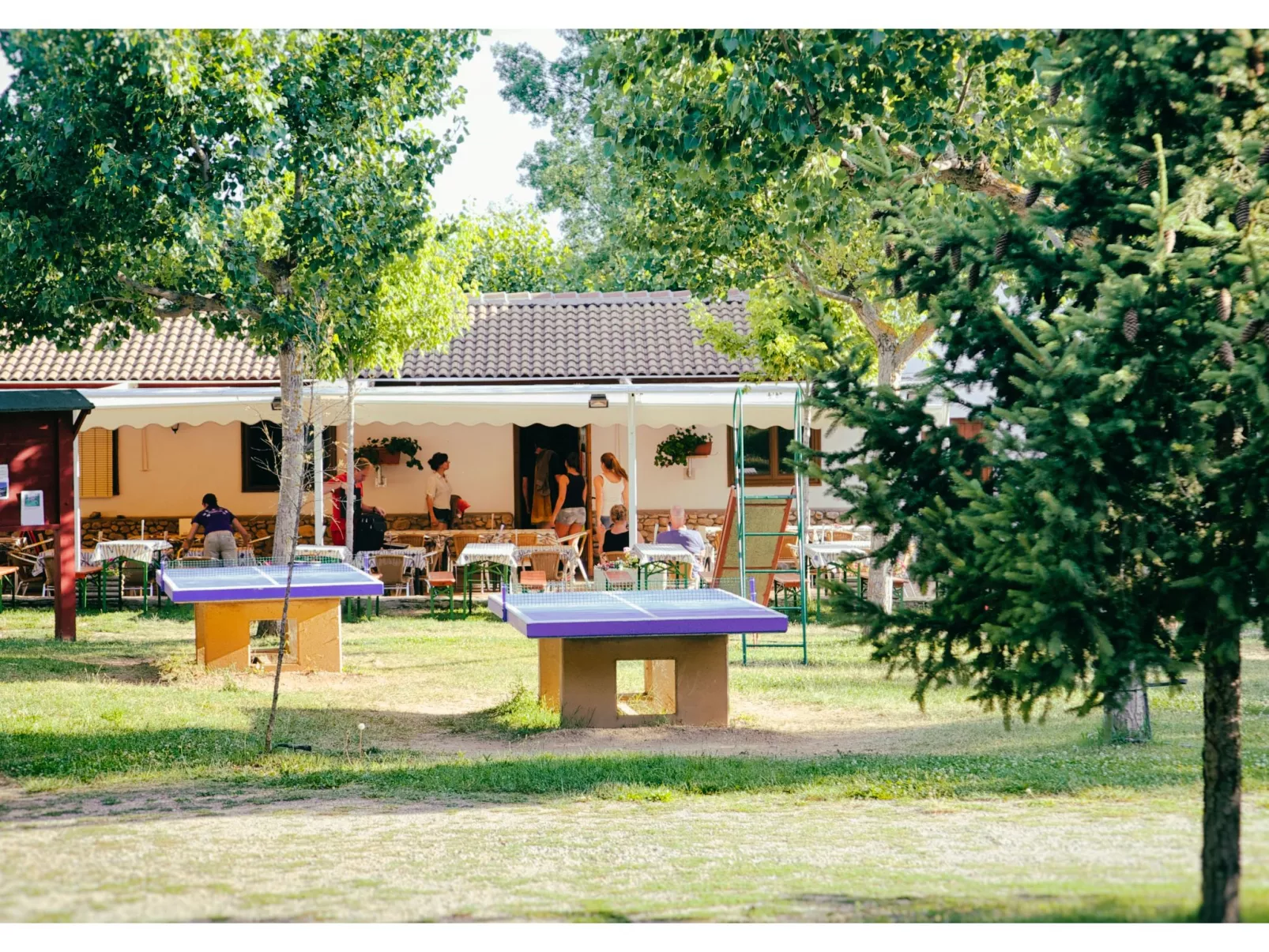 Gemütlicher Ferienbungalow Isabena-Buiten