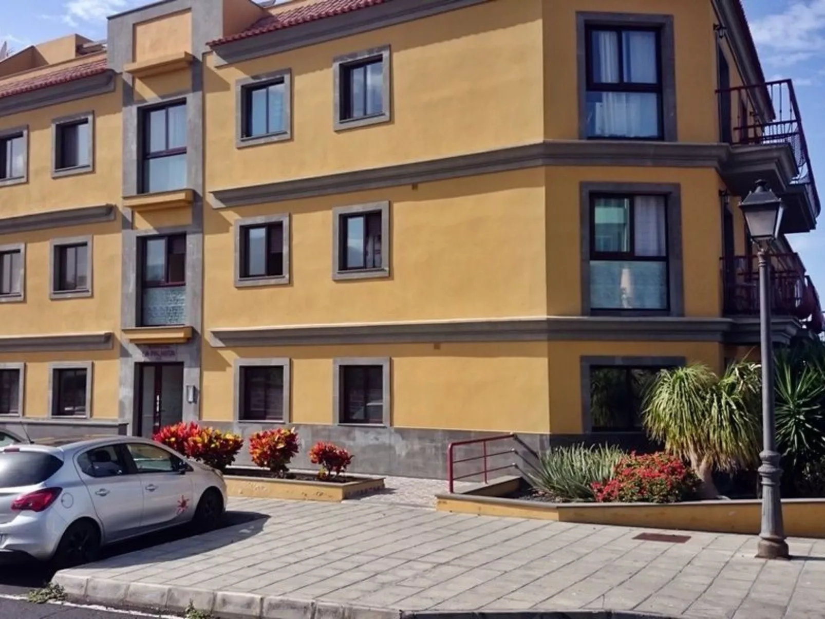 Belair mit Pool - Buiten