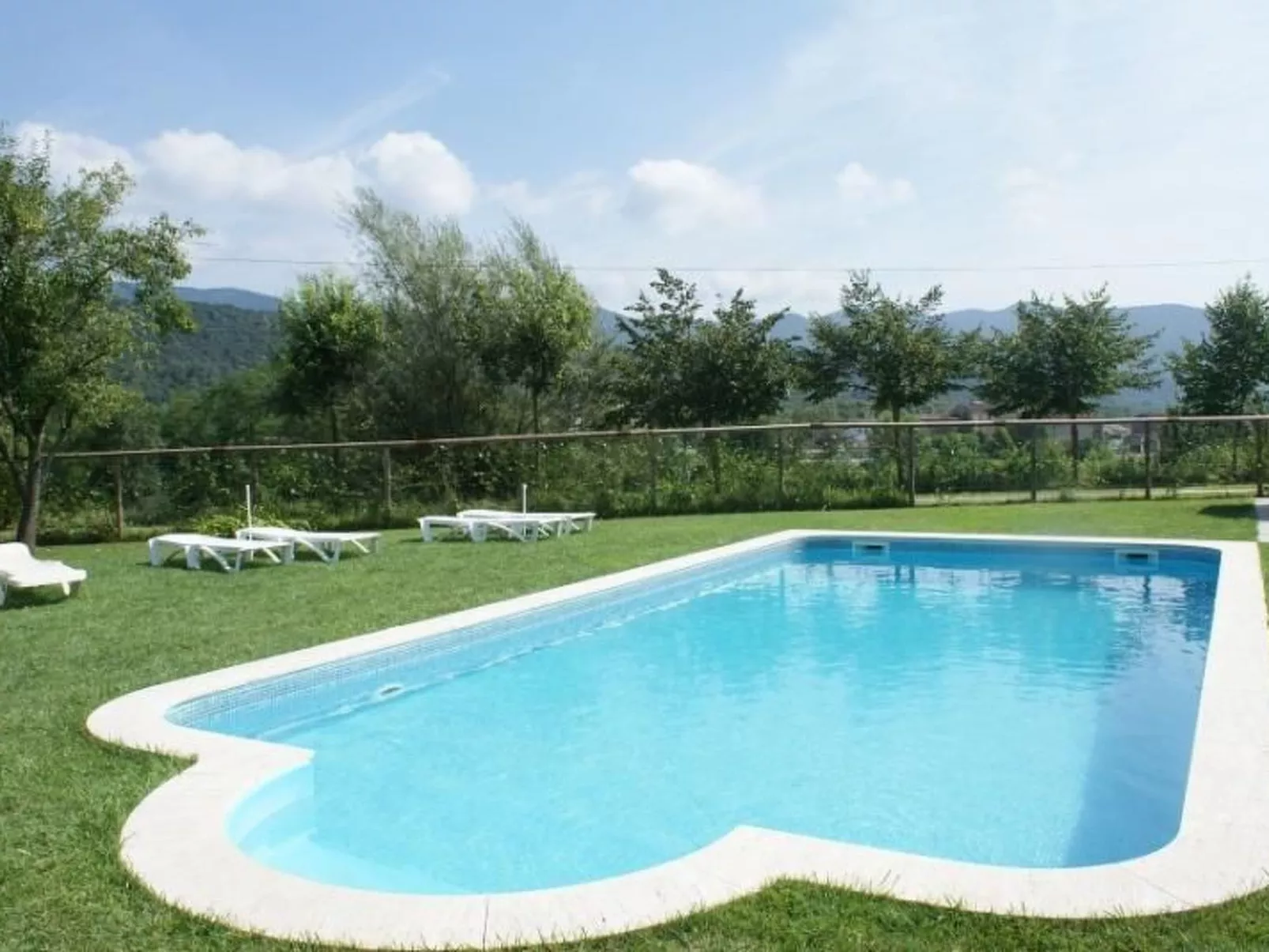 Wohnung El Graner mit großer Fensterfront-Buiten