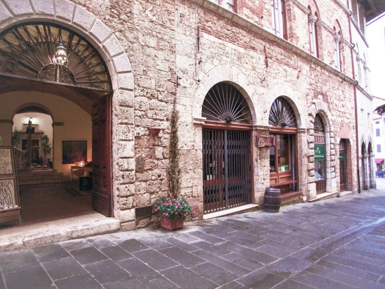 Malfatti Palace - Premier Studio-Buiten