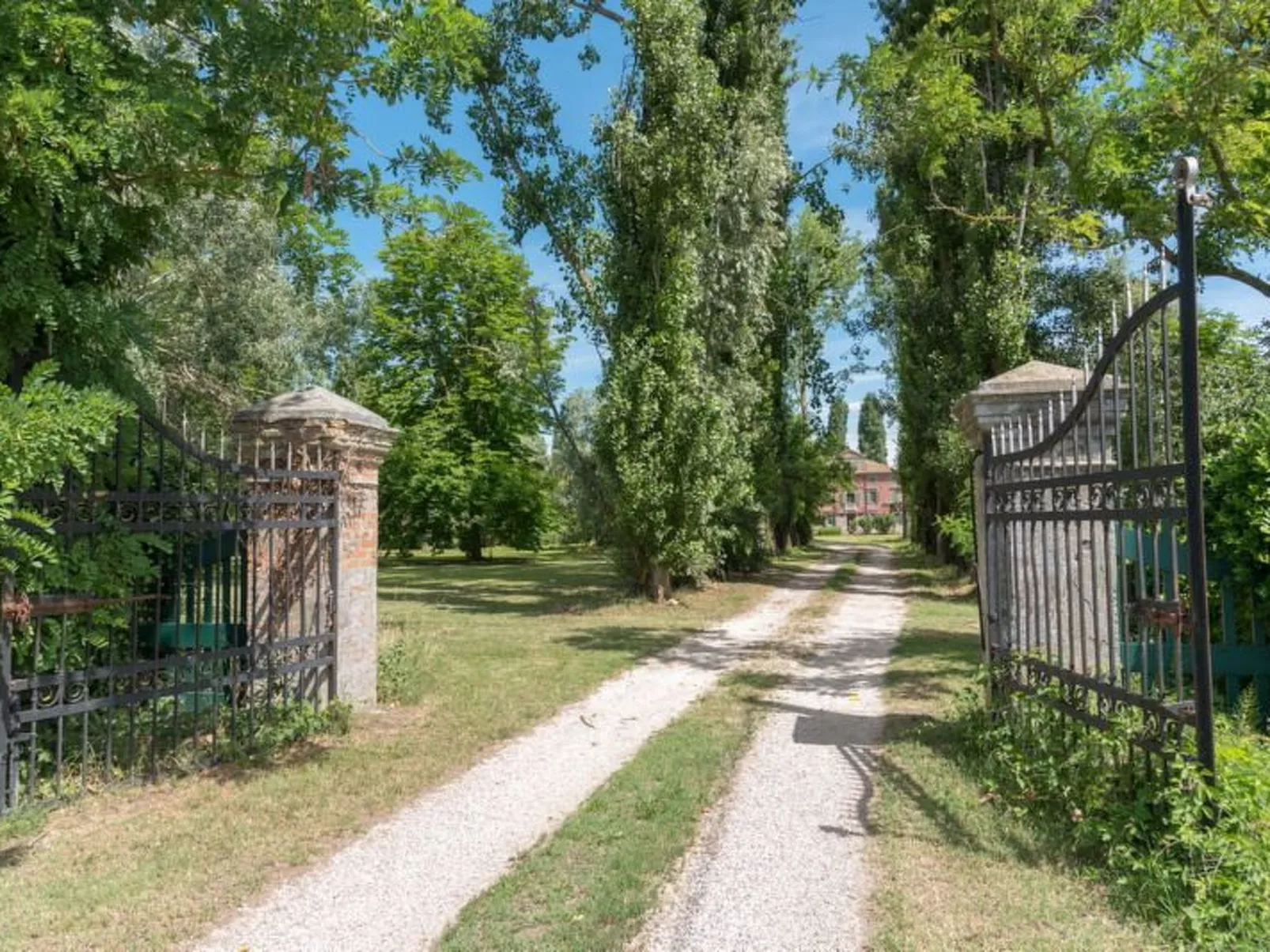 Villa mit Gemeinschaftspool zwischen Ferrara und Venezia-Image-tags.info