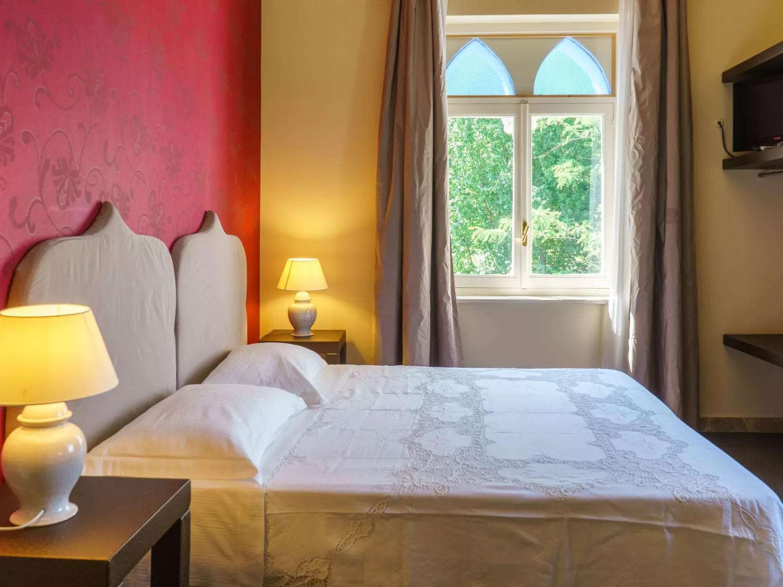 Geräumiges Ferienhaus mit Pool-Image-tags.info