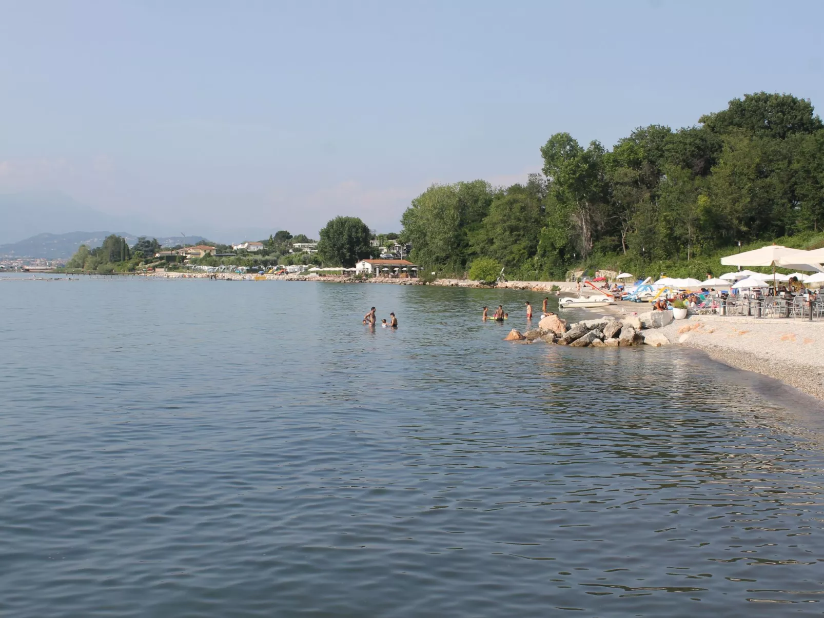 'Vall' mit Privatparkplatz-Buiten