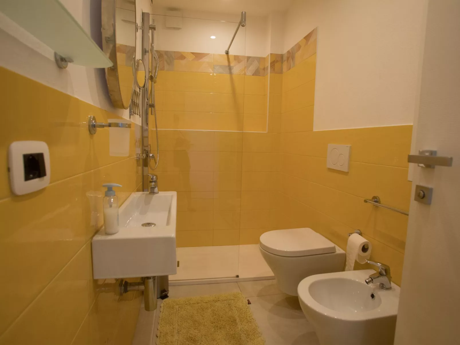 Wohnung mit schönem Blick auf den Golf von Dianese-Binnen