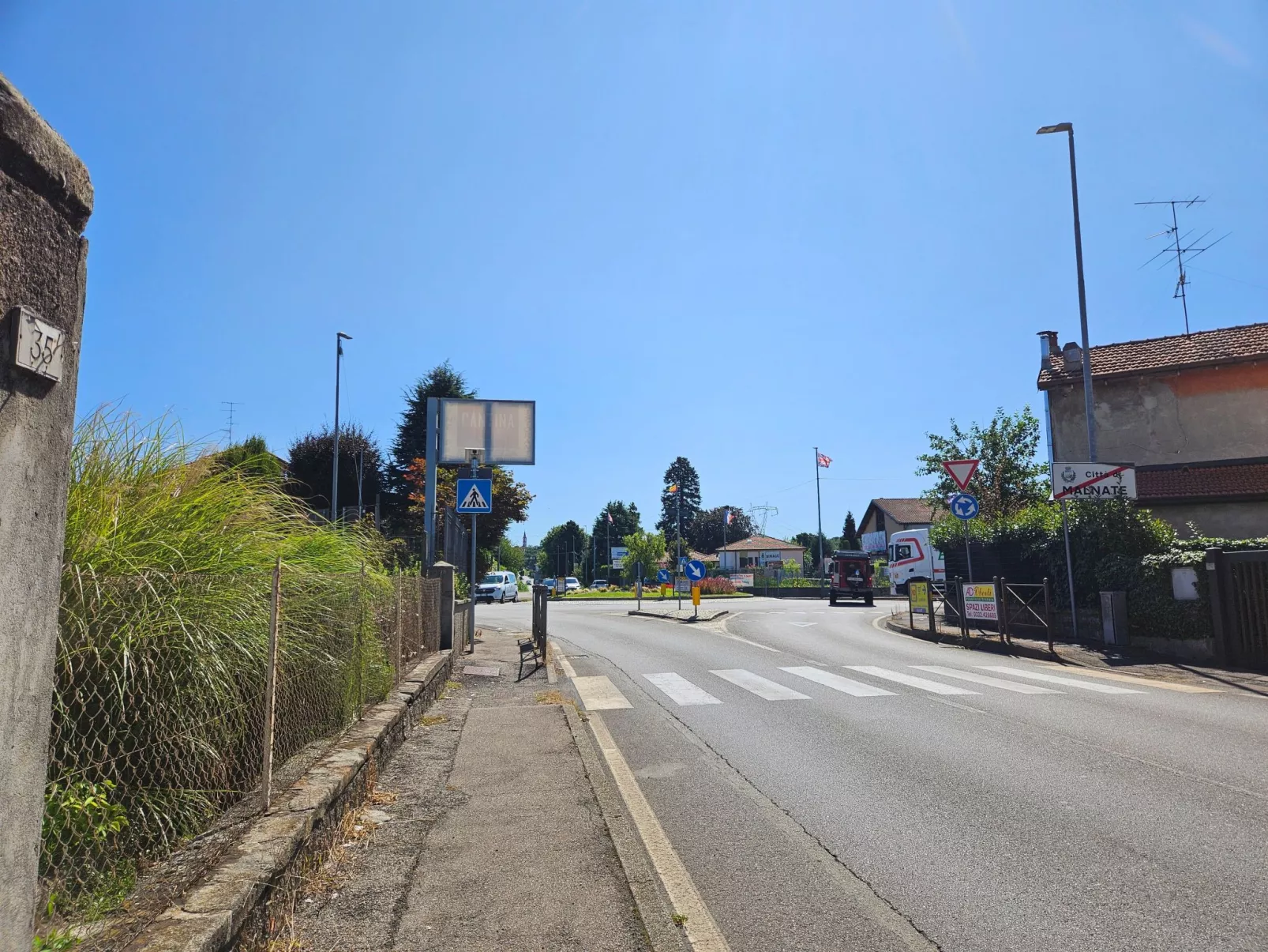 Zwischen Seen und Hügeln in Pina by Holiday World-Buiten