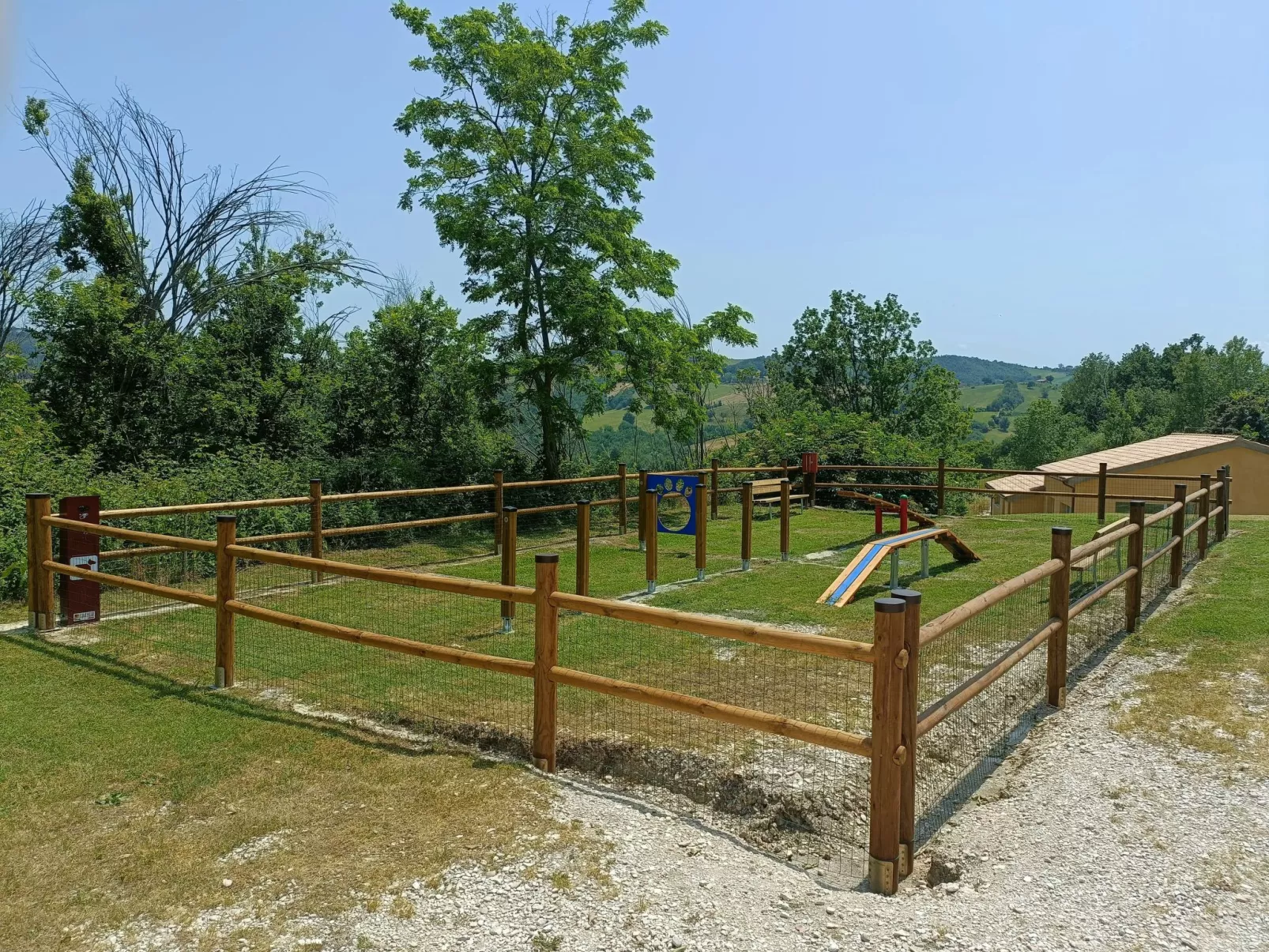 Wohnung 'Girasole' mit Schwimmbad-Buiten