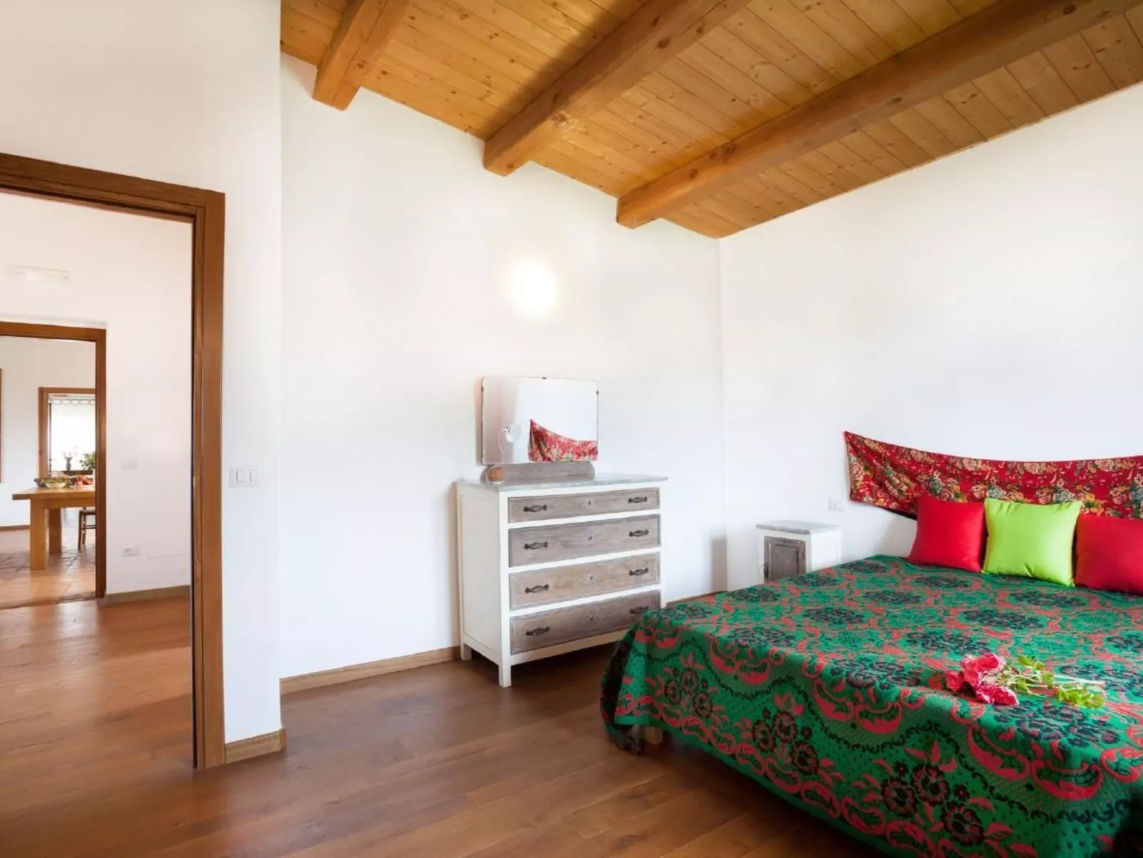 Freistehendes Haus mit privatem Pool-Binnen