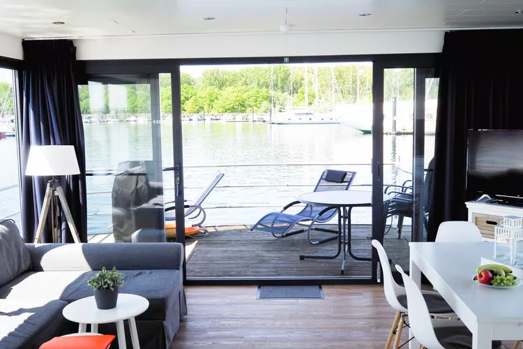 Hausboot Family & Friends mit Hund LP 8 / 4 Personen-Woonkamer