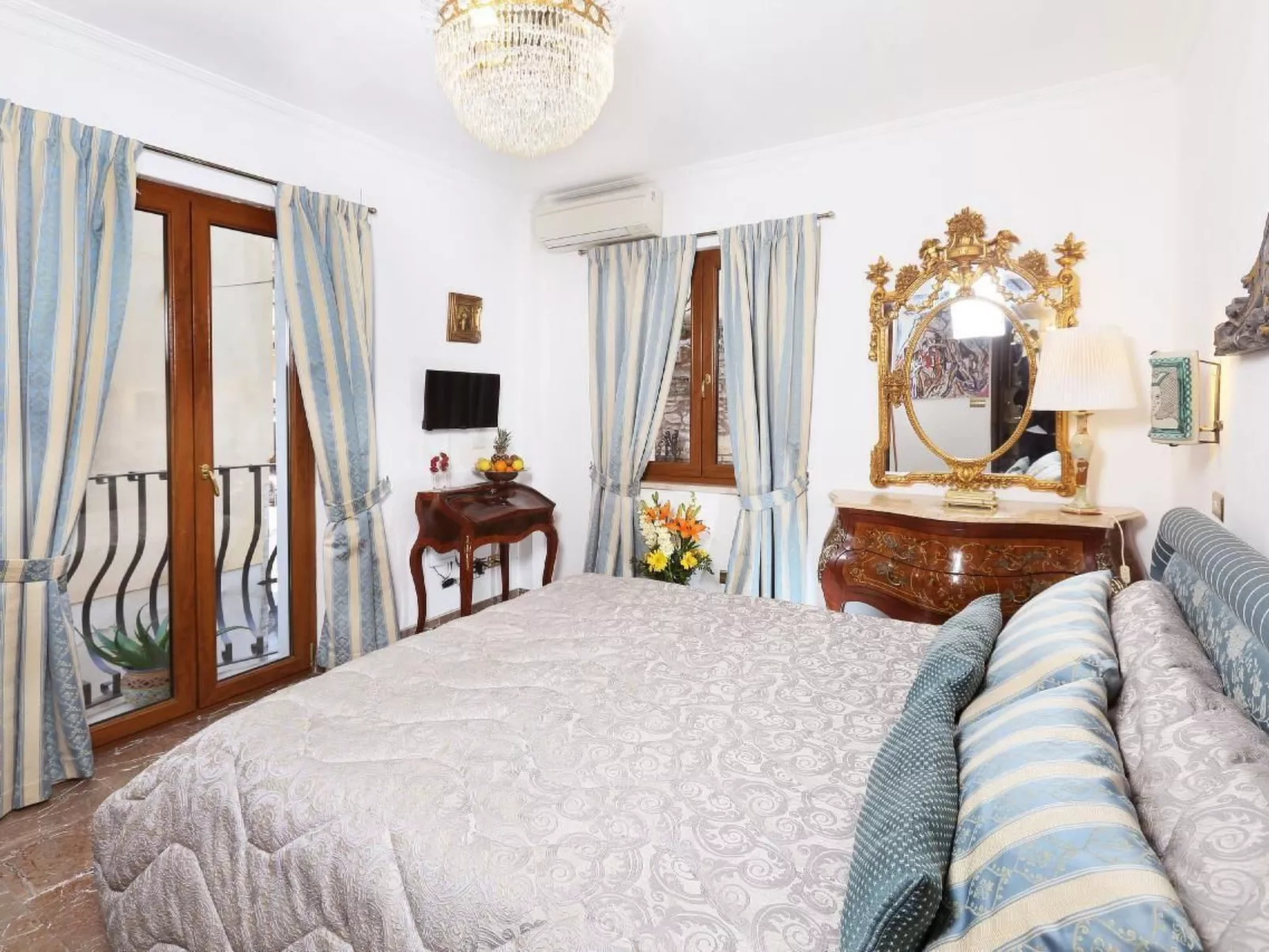 City center house-Image-tags.info