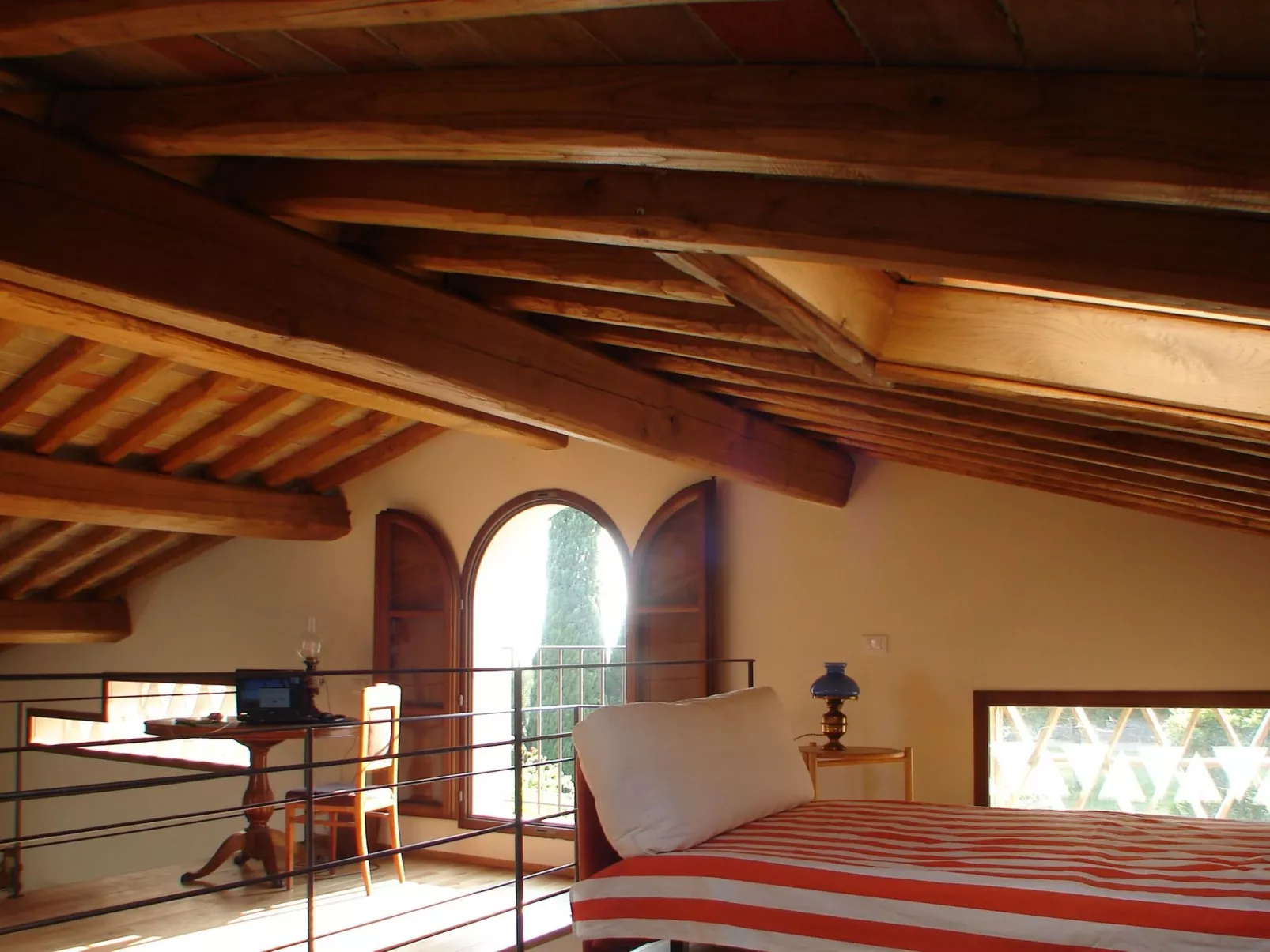 Villa mit Pool und zauberhafter Aussicht-Image-tags.info