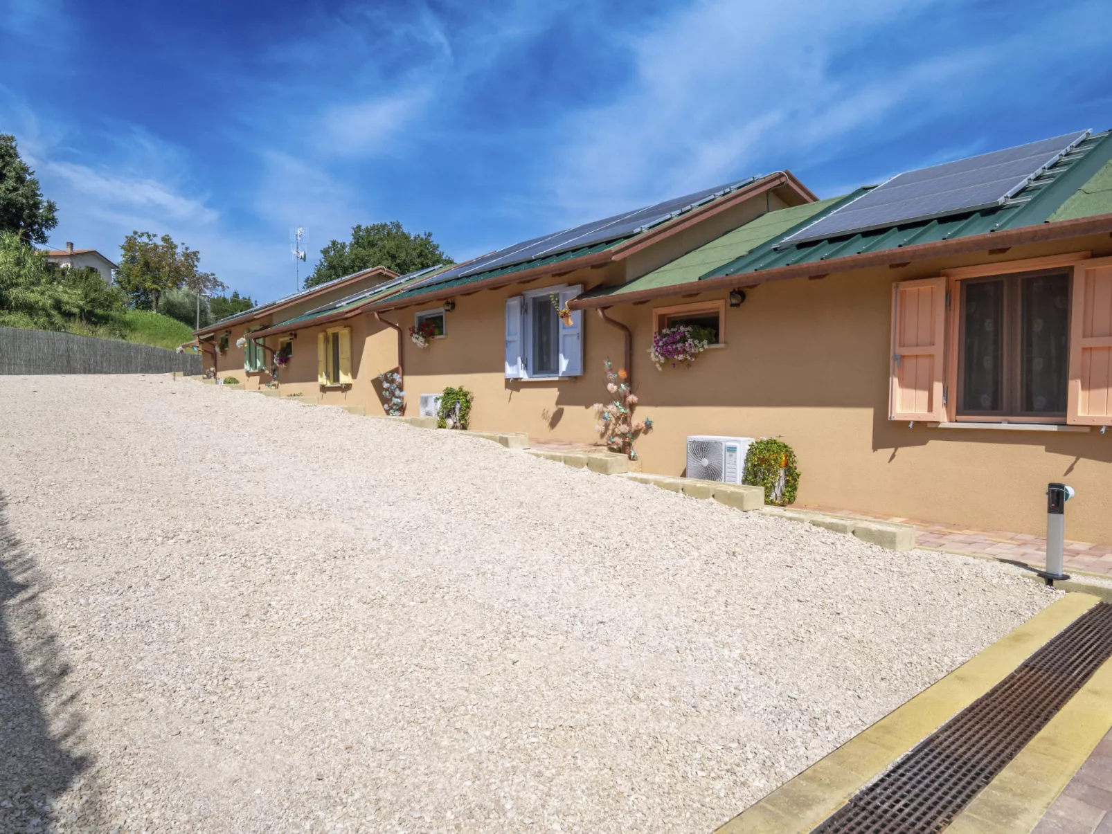 'Vindemia la salmon-Buiten